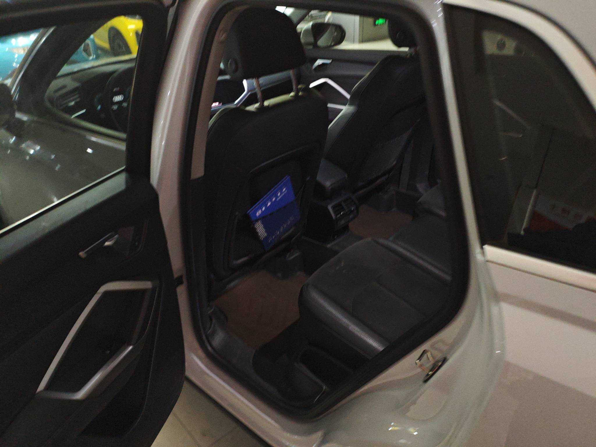 Audi Q3 2022 #2 Audi Q3 2022 car image #2