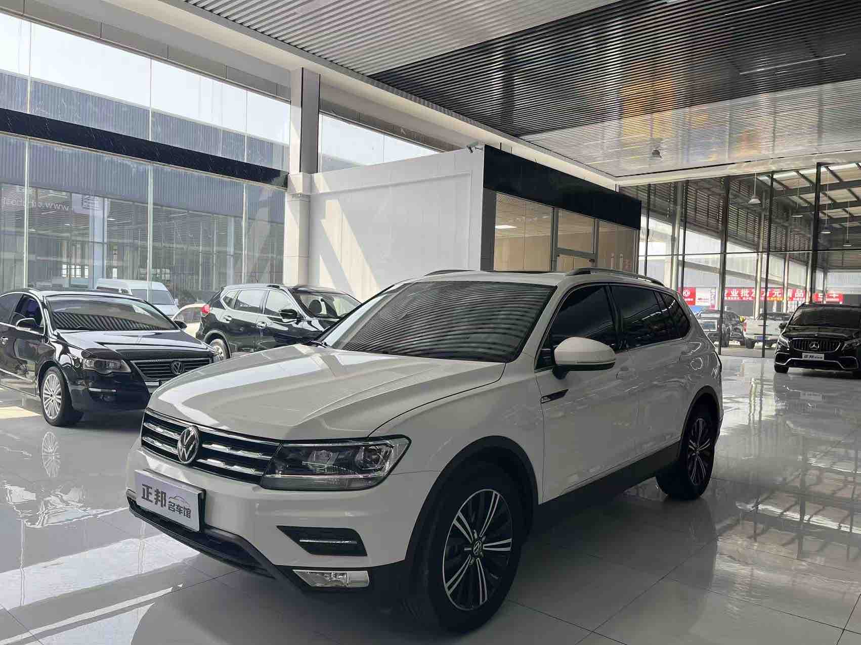 Volkswagen Tiguan L 2021 #2 Volkswagen Tiguan L 2021 car image #2