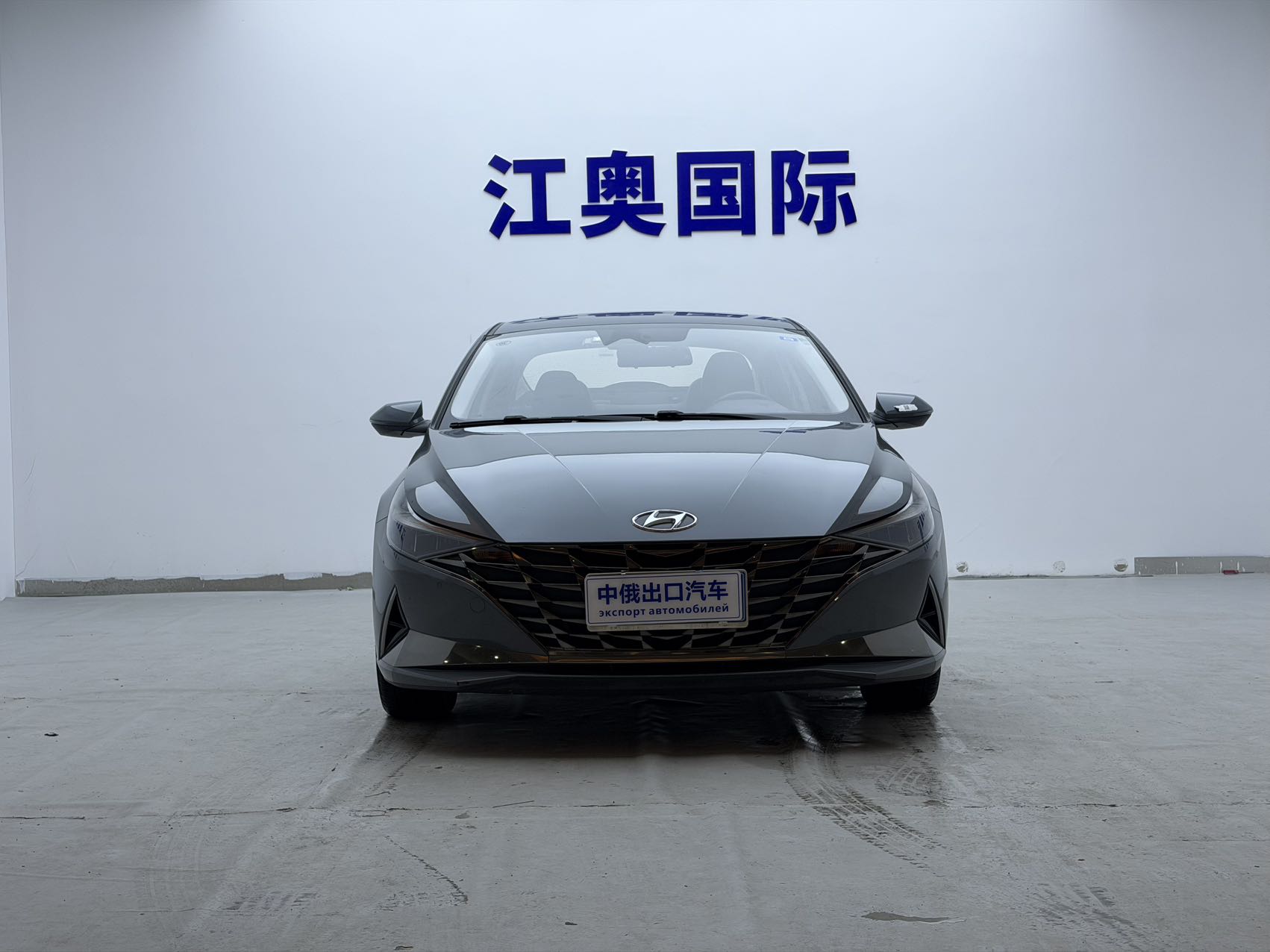 Hyundai Elantra 2022 car image #2