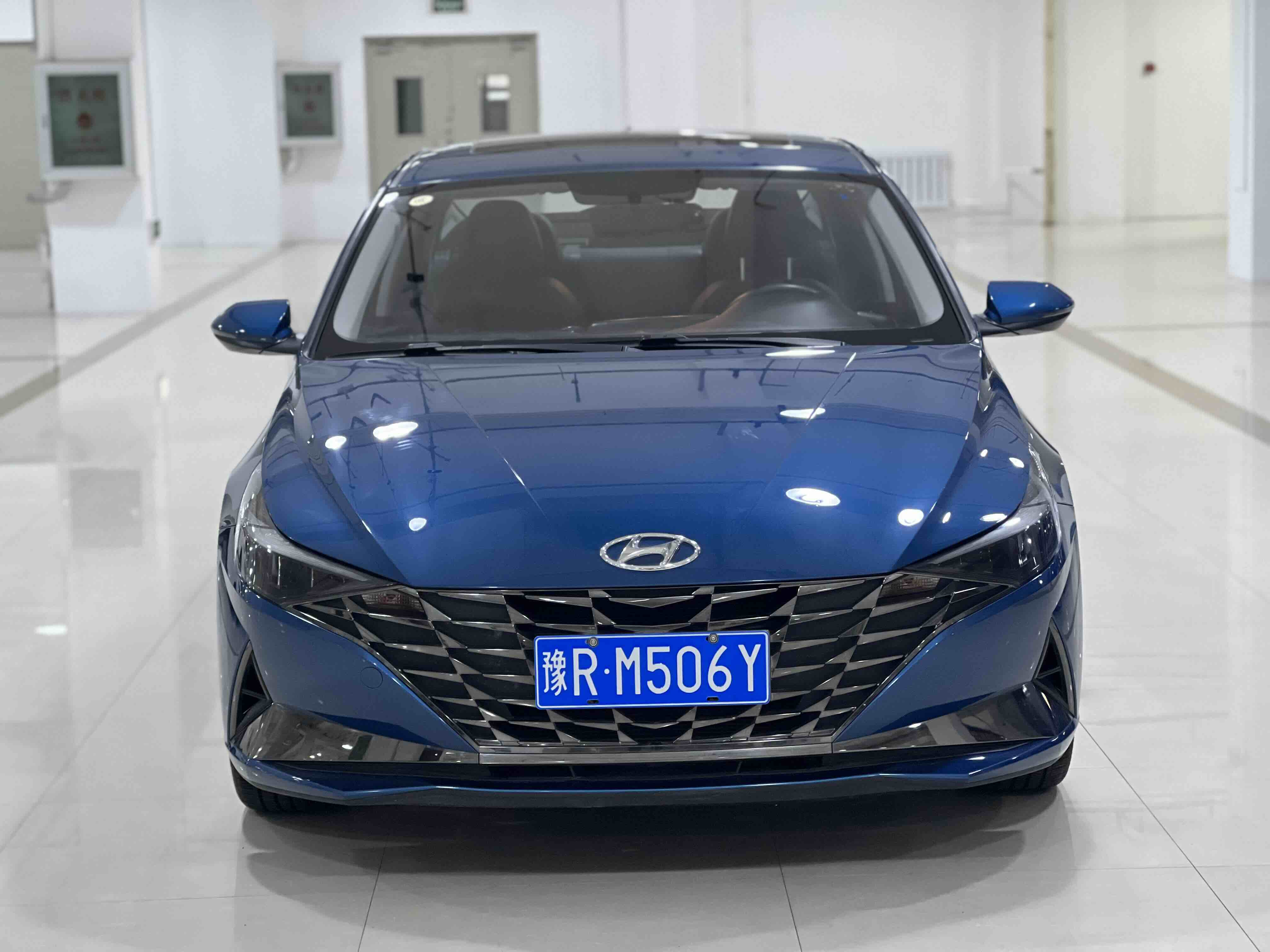 Hyundai Elantra 2021 immagine di auto #2