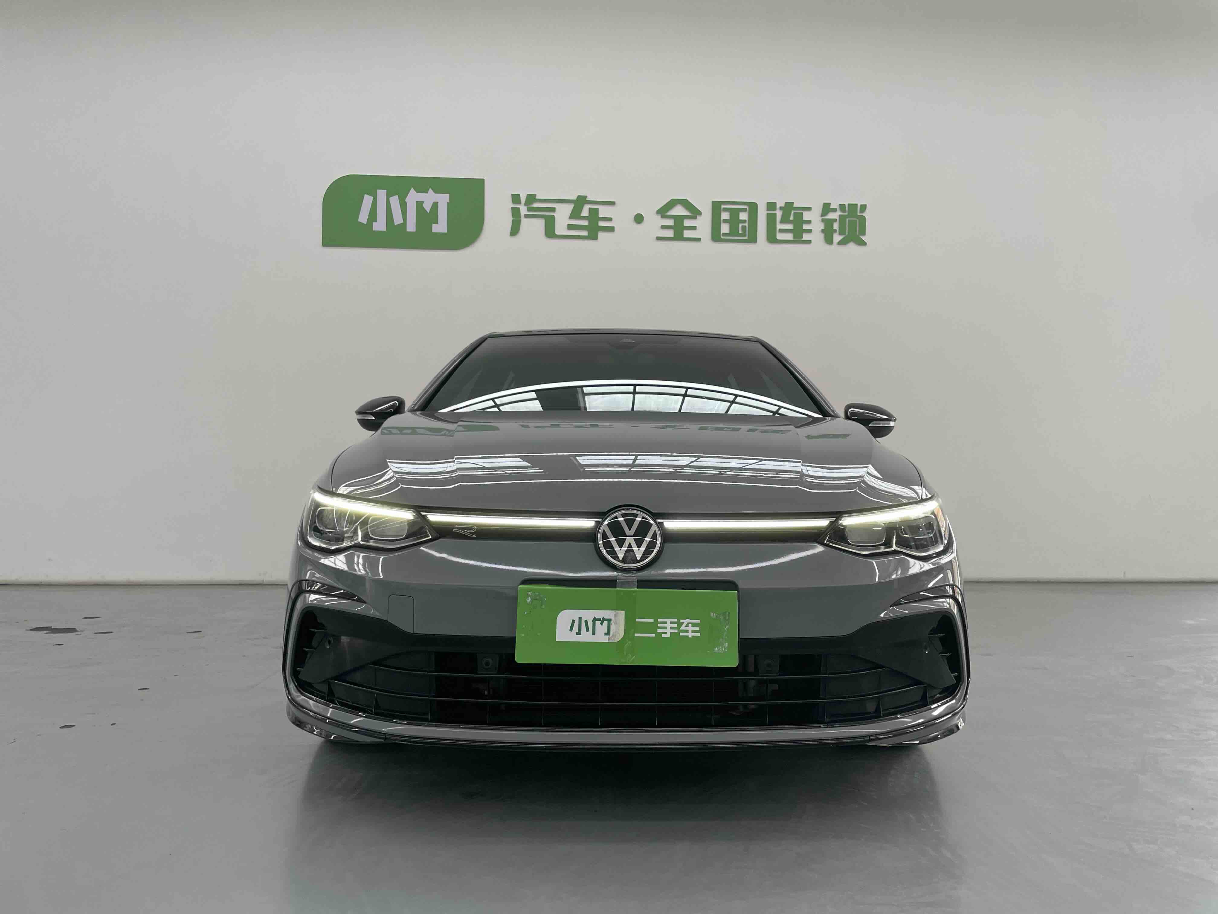 Volkswagen Golf 2021 car image #2