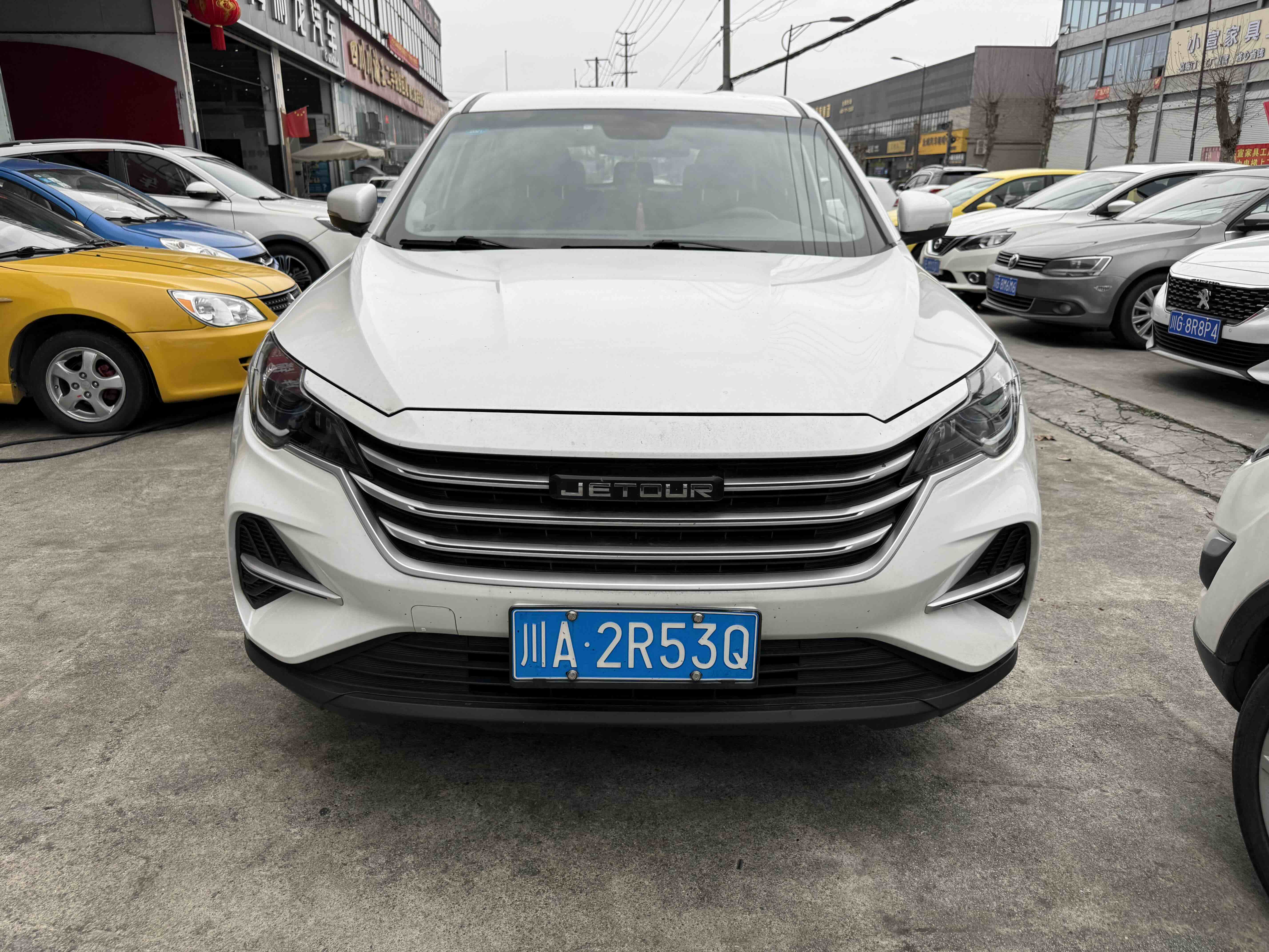 X70M 2020 car image #2
