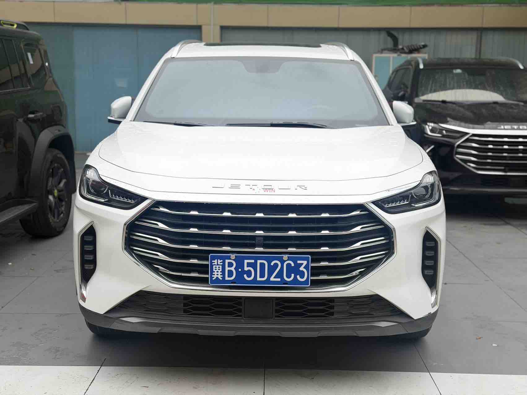 Jetour X70 PLUS 2022 car image #2