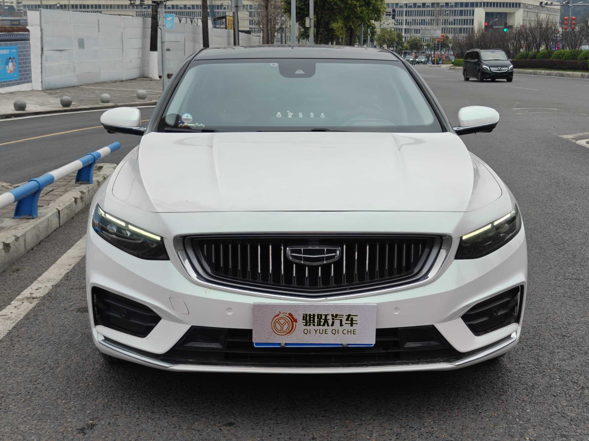 Preface 2022 car image #2