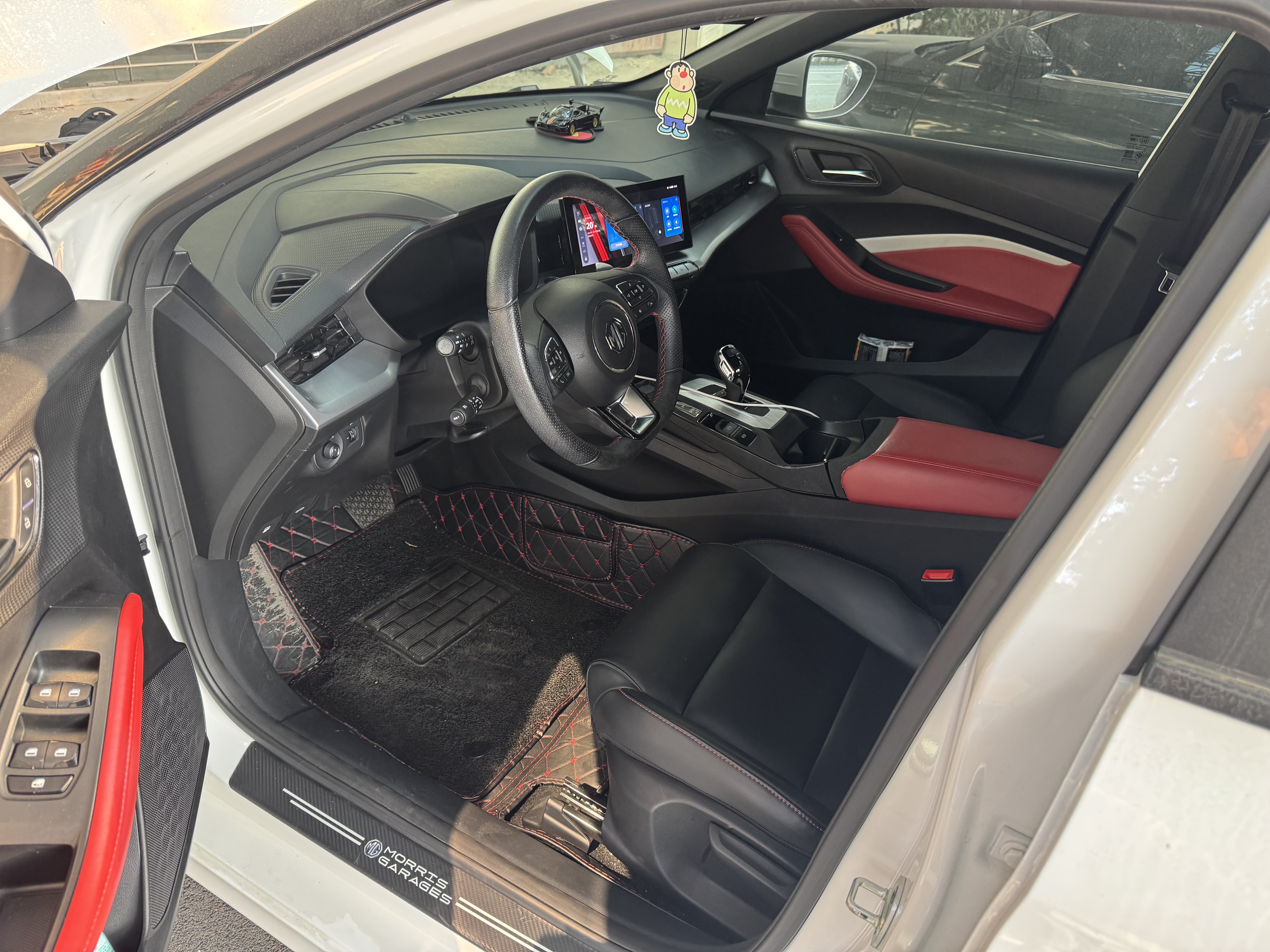 5 2022 #2 5 2022 immagine di auto #2
