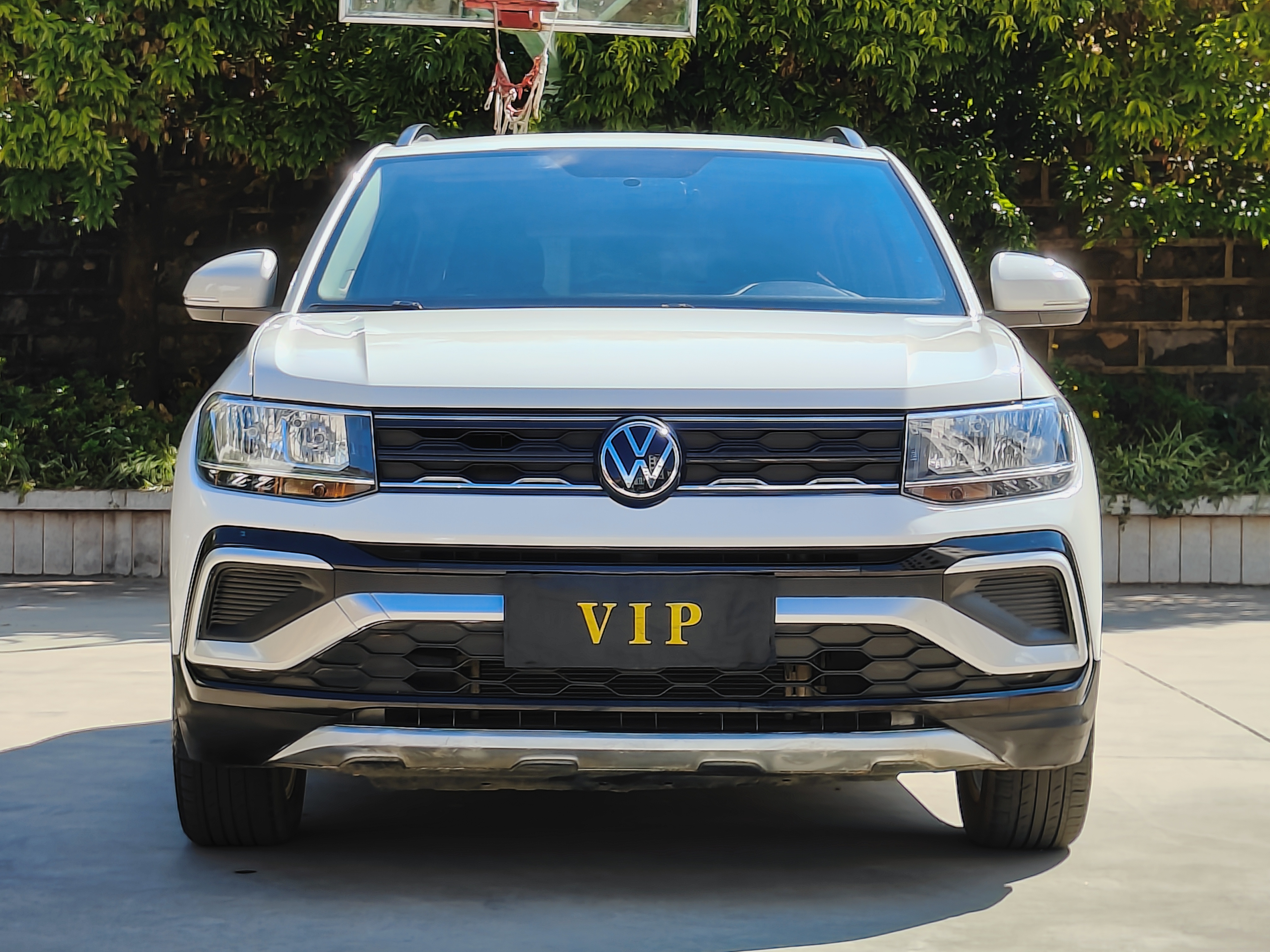 Volkswagen T-Cross 2021 car image #2