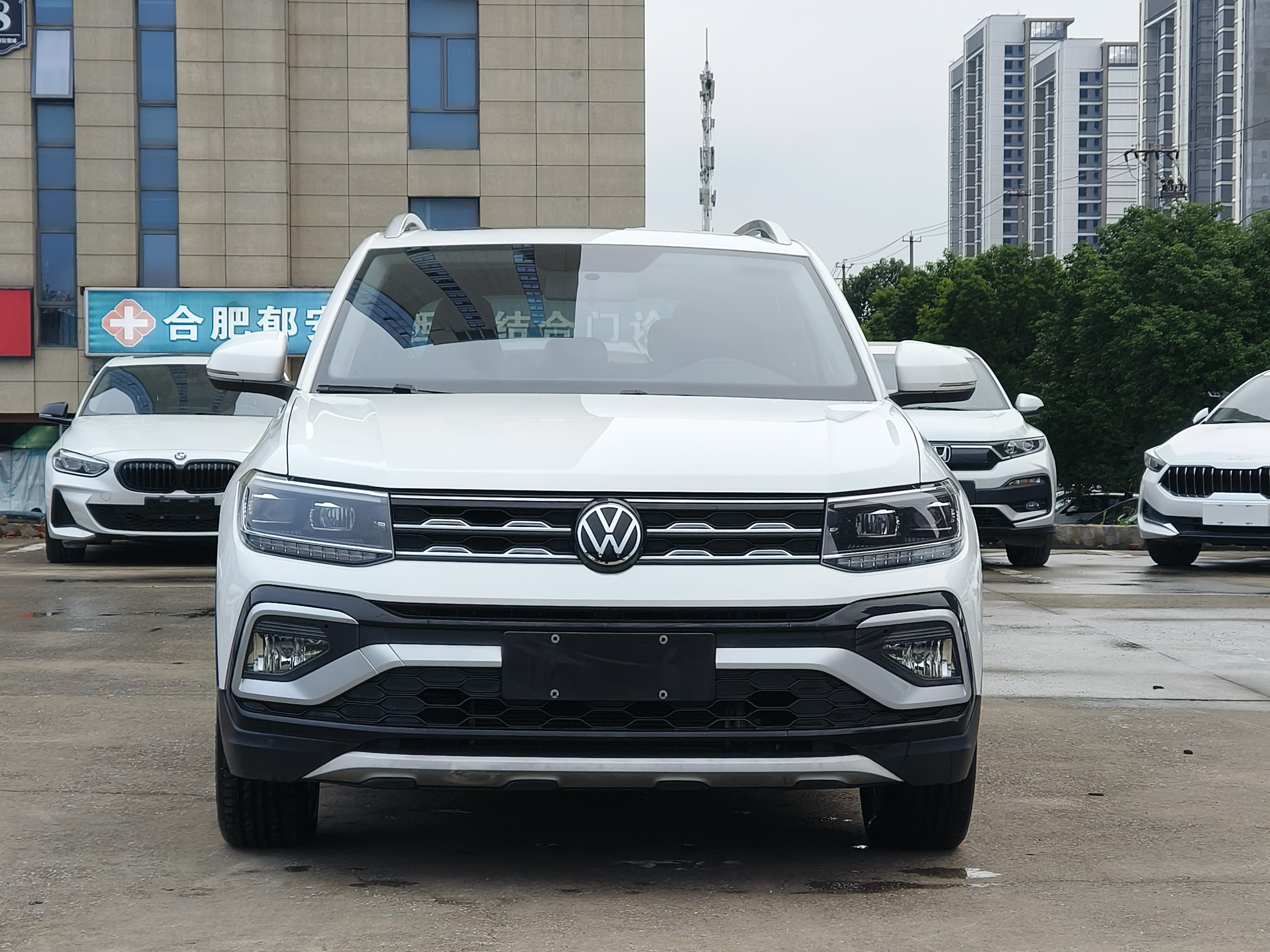 Volkswagen T-Cross 2021 #2 Volkswagen T-Cross 2021 car image #2