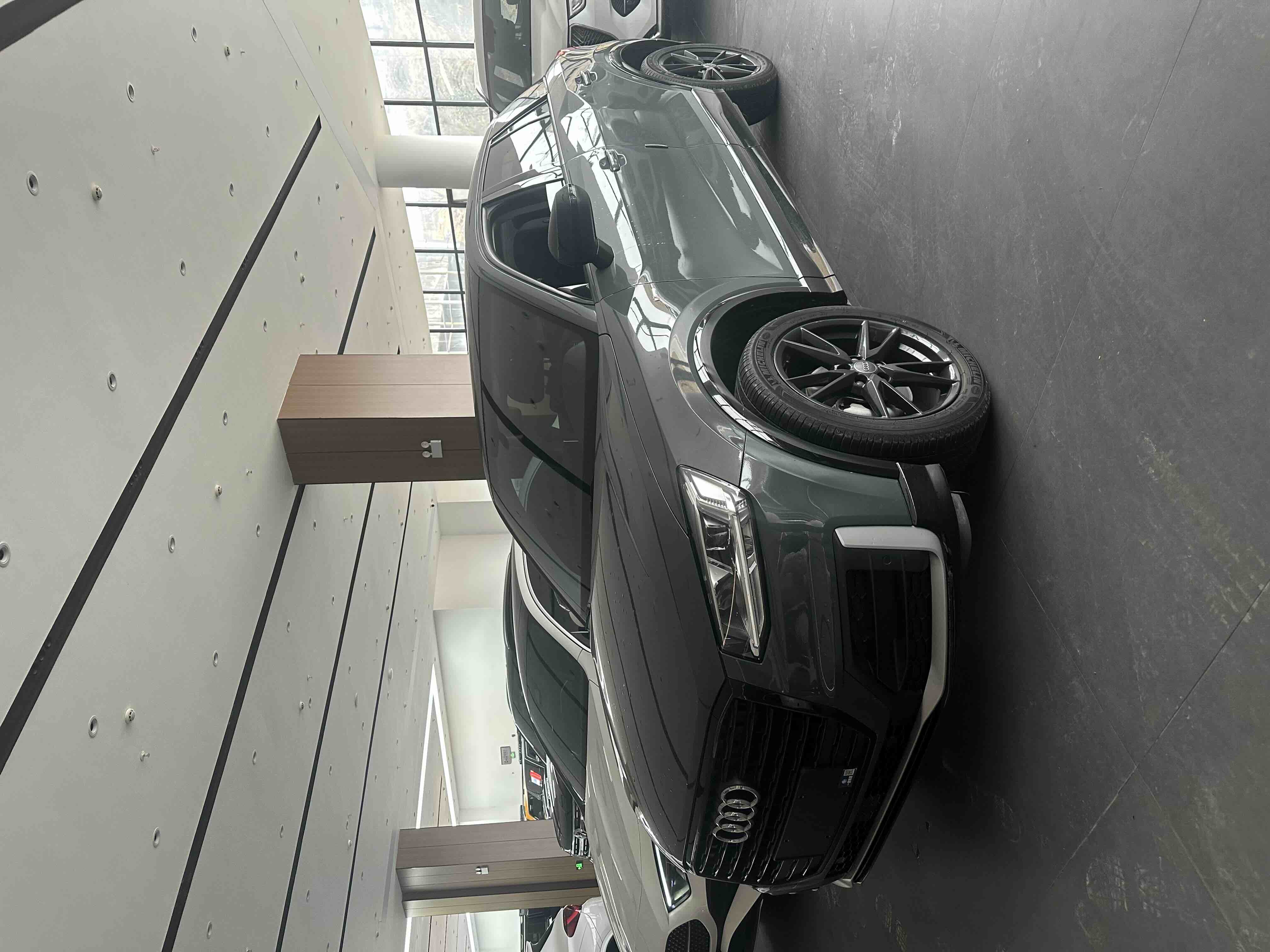 Q2L 2021 car image #2