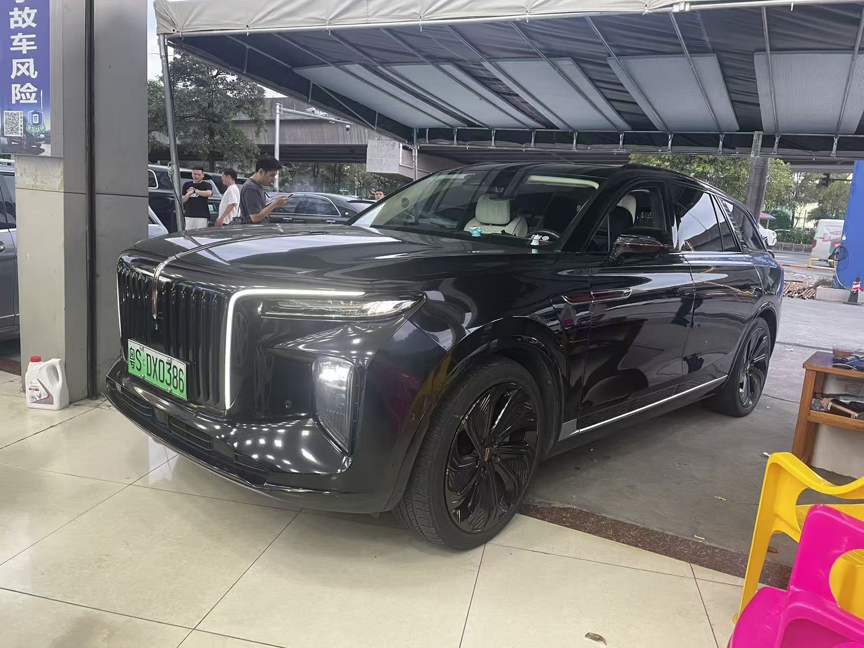 HongQi E-HS9 2021 immagine di auto #2