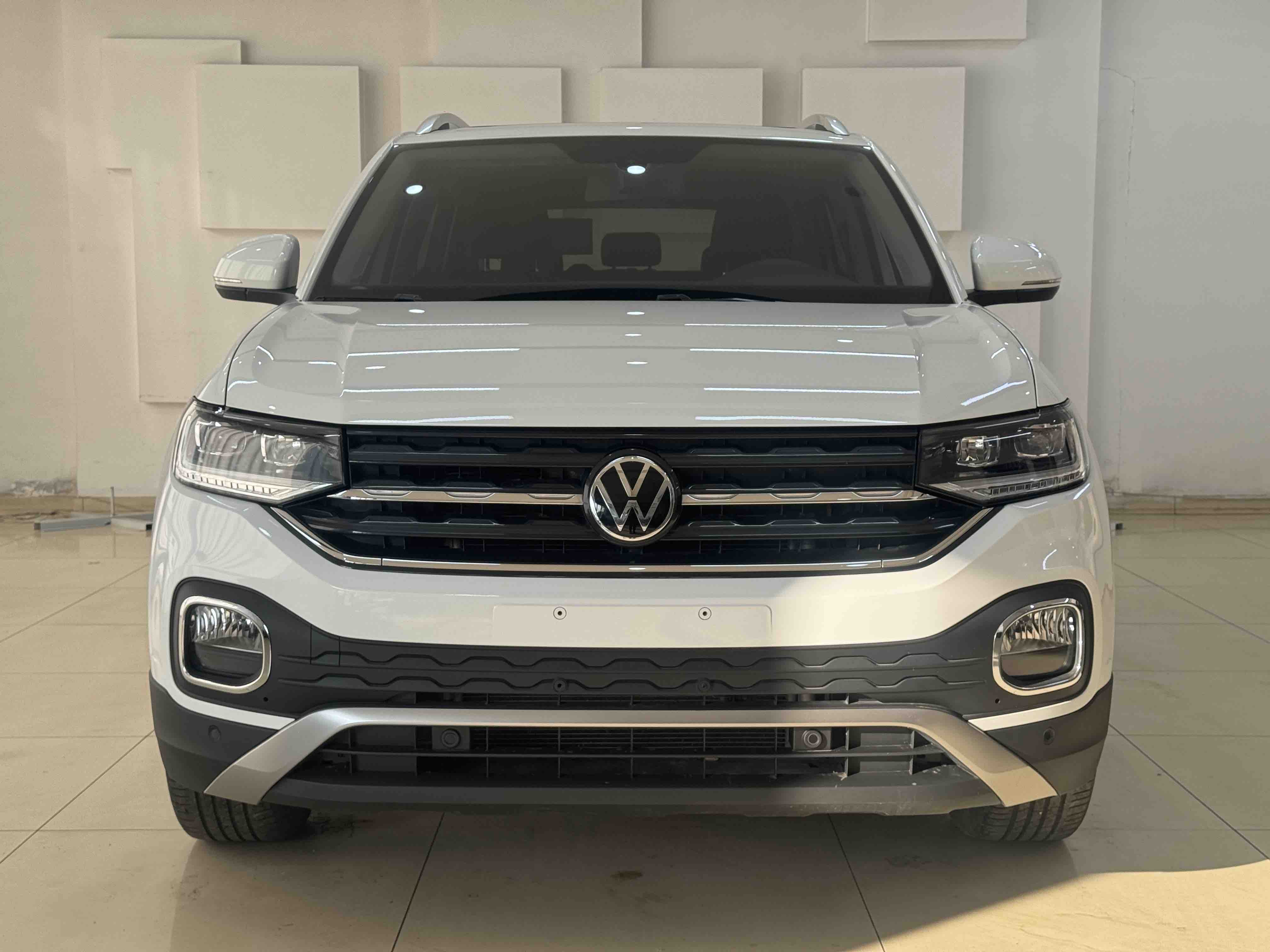 Volkswagen Tacqua 2021 car image #2