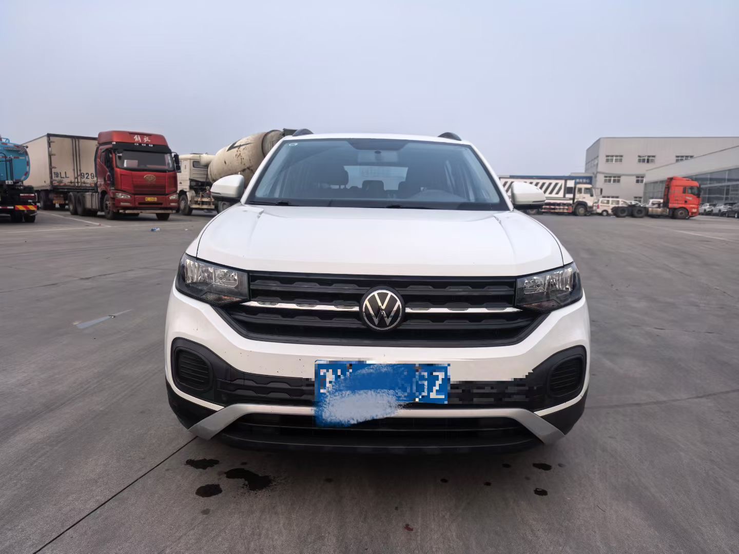 Volkswagen Tacqua 2023 car image #2