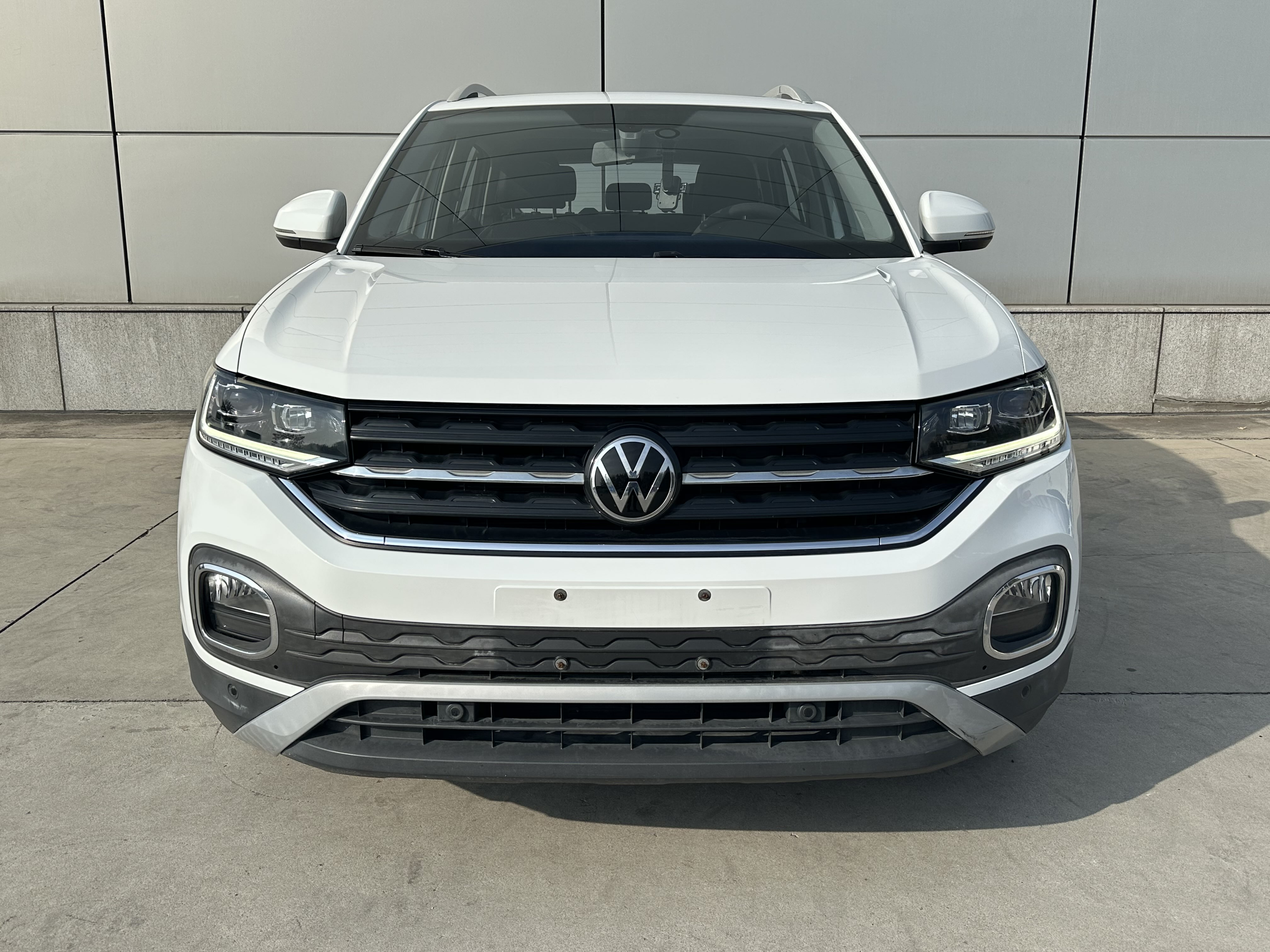 Volkswagen Tacqua 2022 car image #2