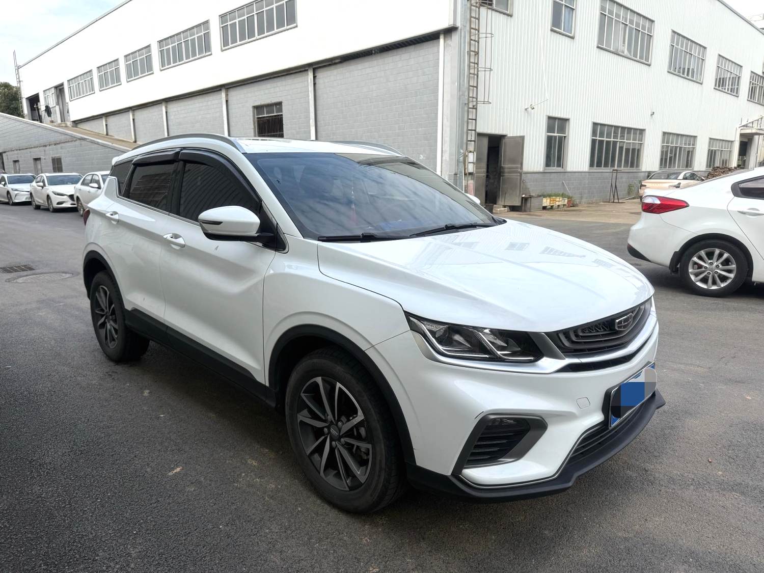 GEELY Coolray 2021 car image #2