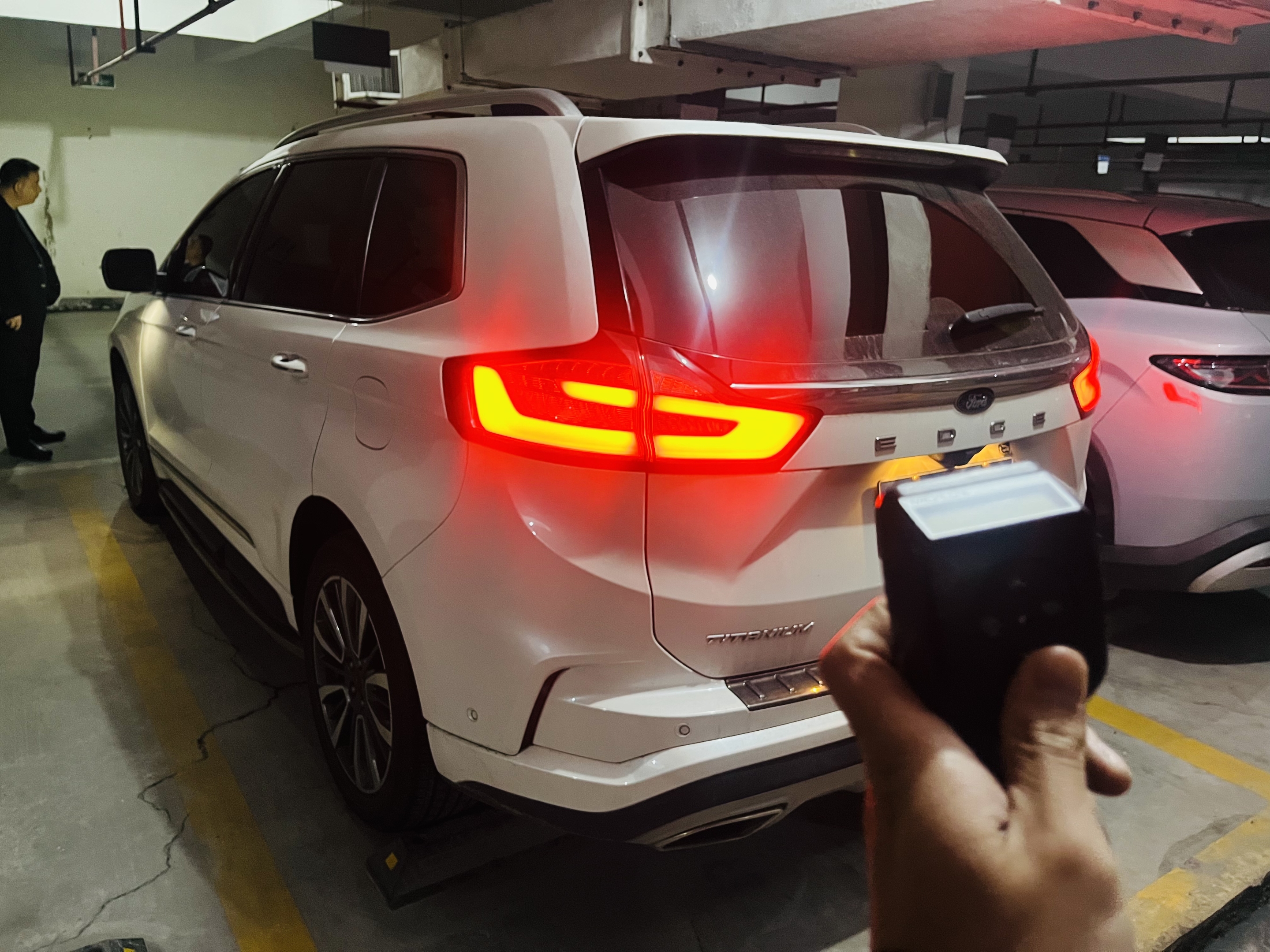 Ford Edge 2022 image de voiture #2