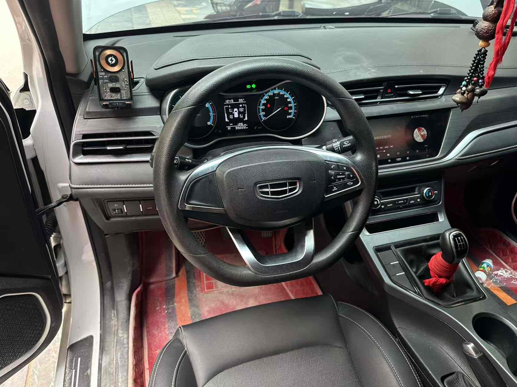 GEELY Emgrand 2021 car image #2