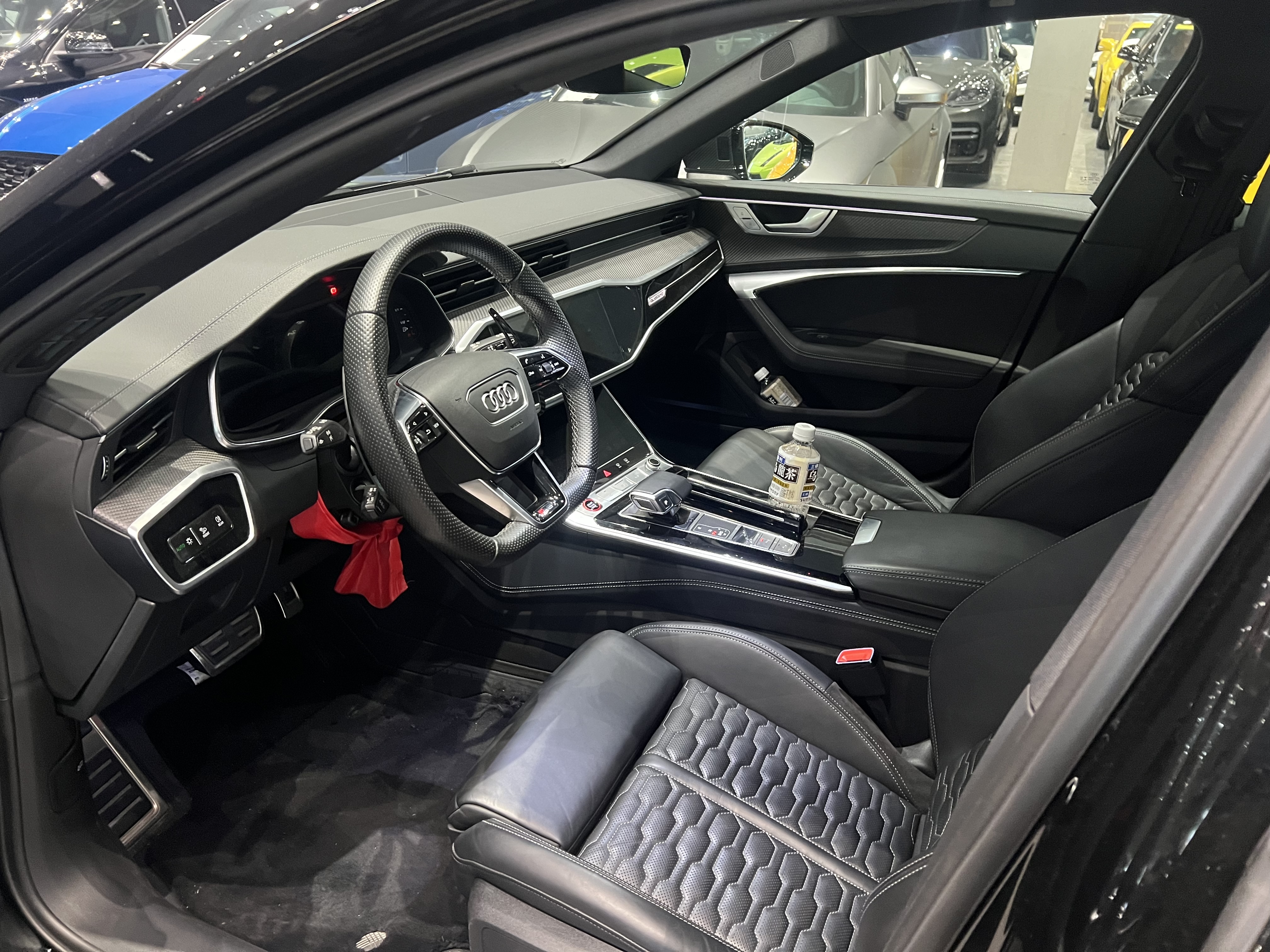 Audi RS 6 2023 car image #2