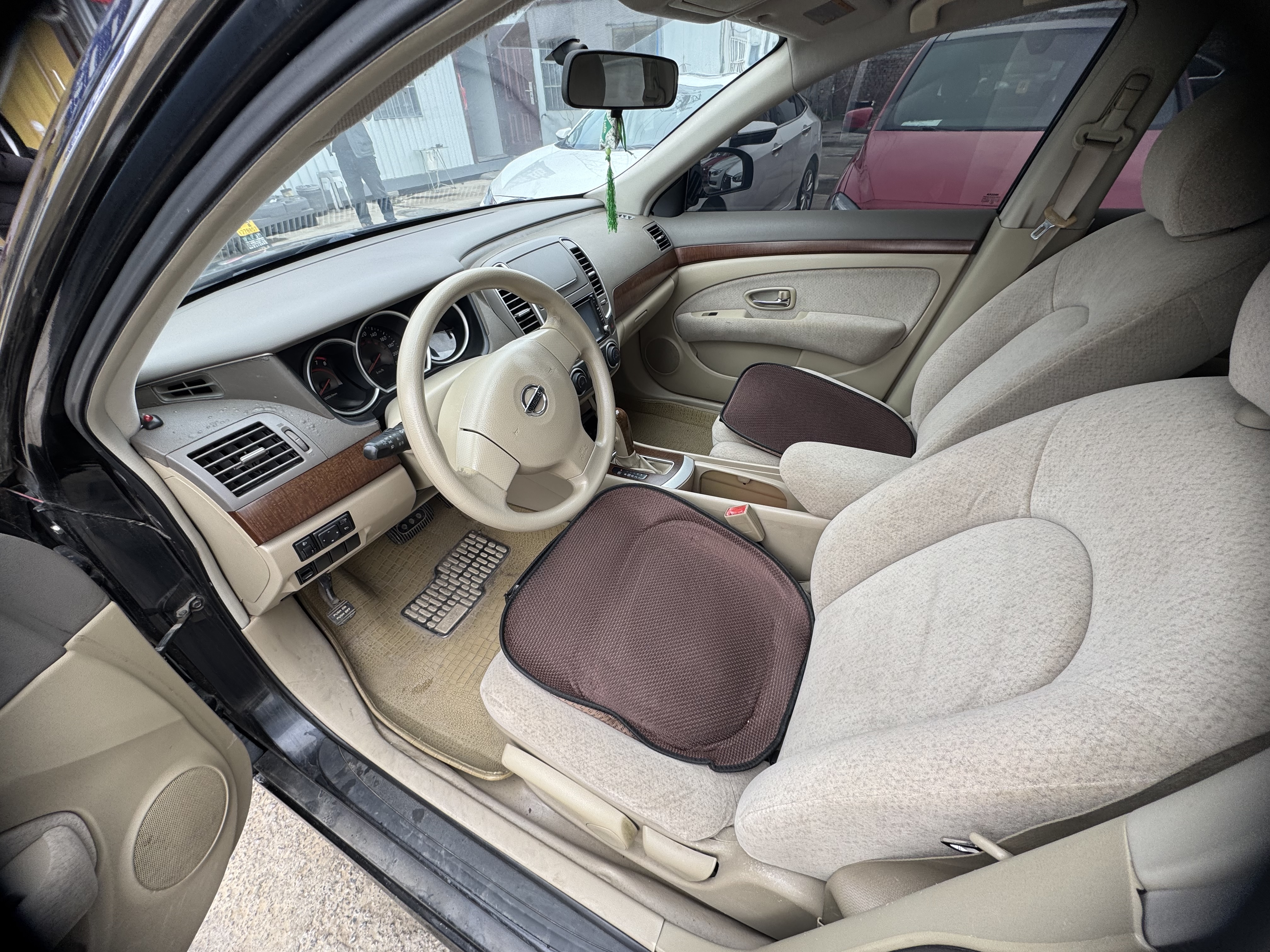 日产 轩逸 2011 汽车图片 #2