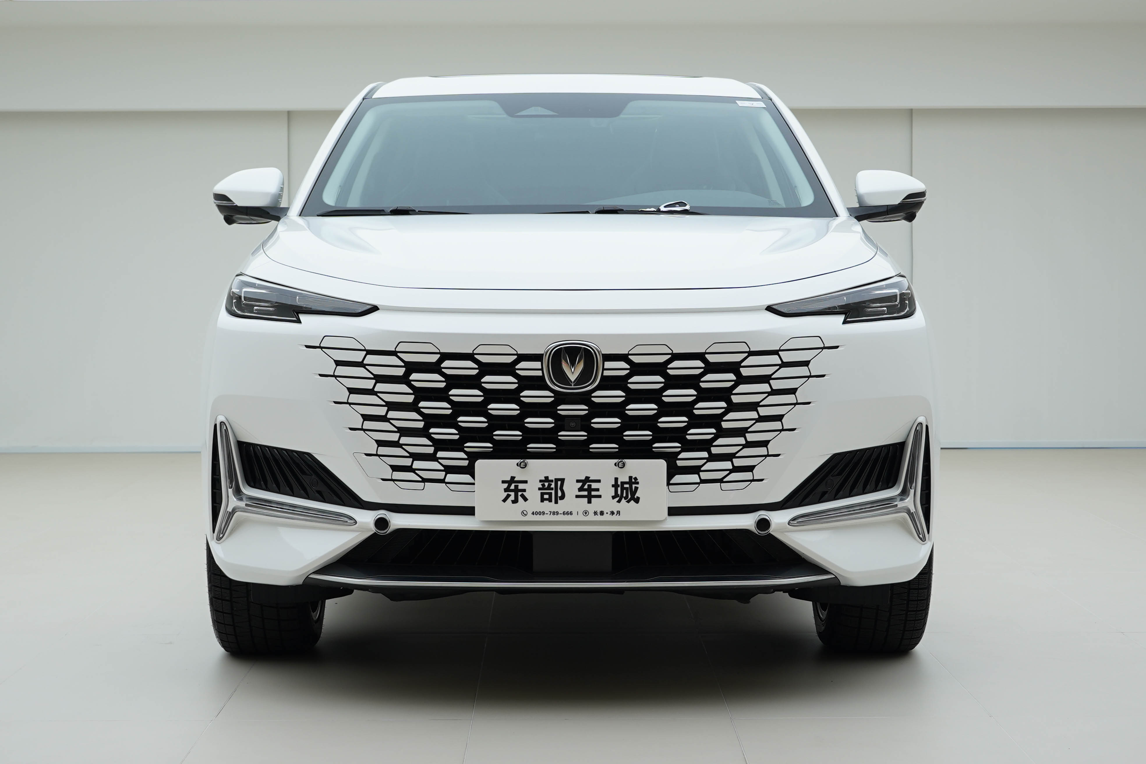 长安 长安UNI-K 2021 汽车图片 #2