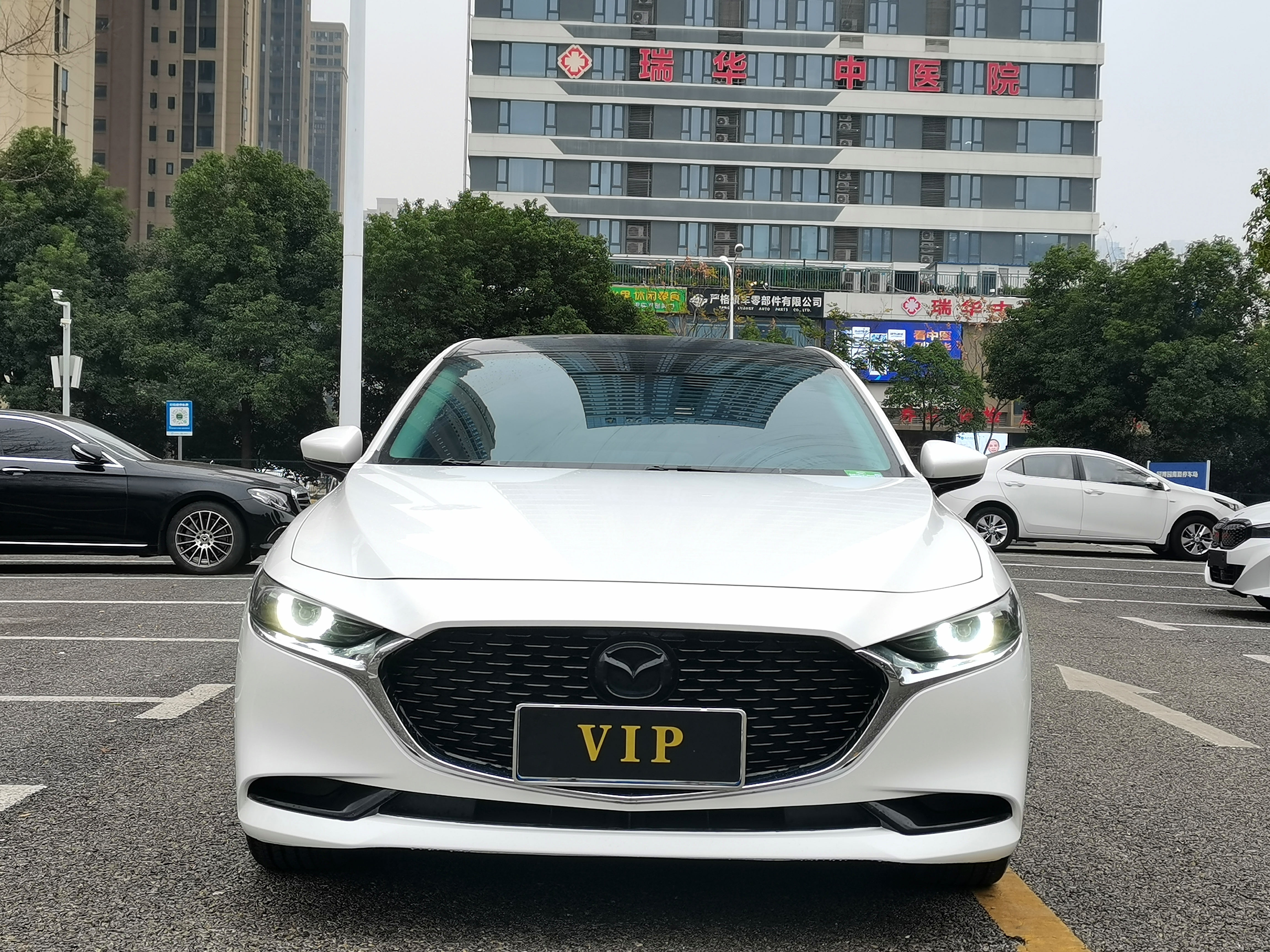 Mazda 2021 car image #2