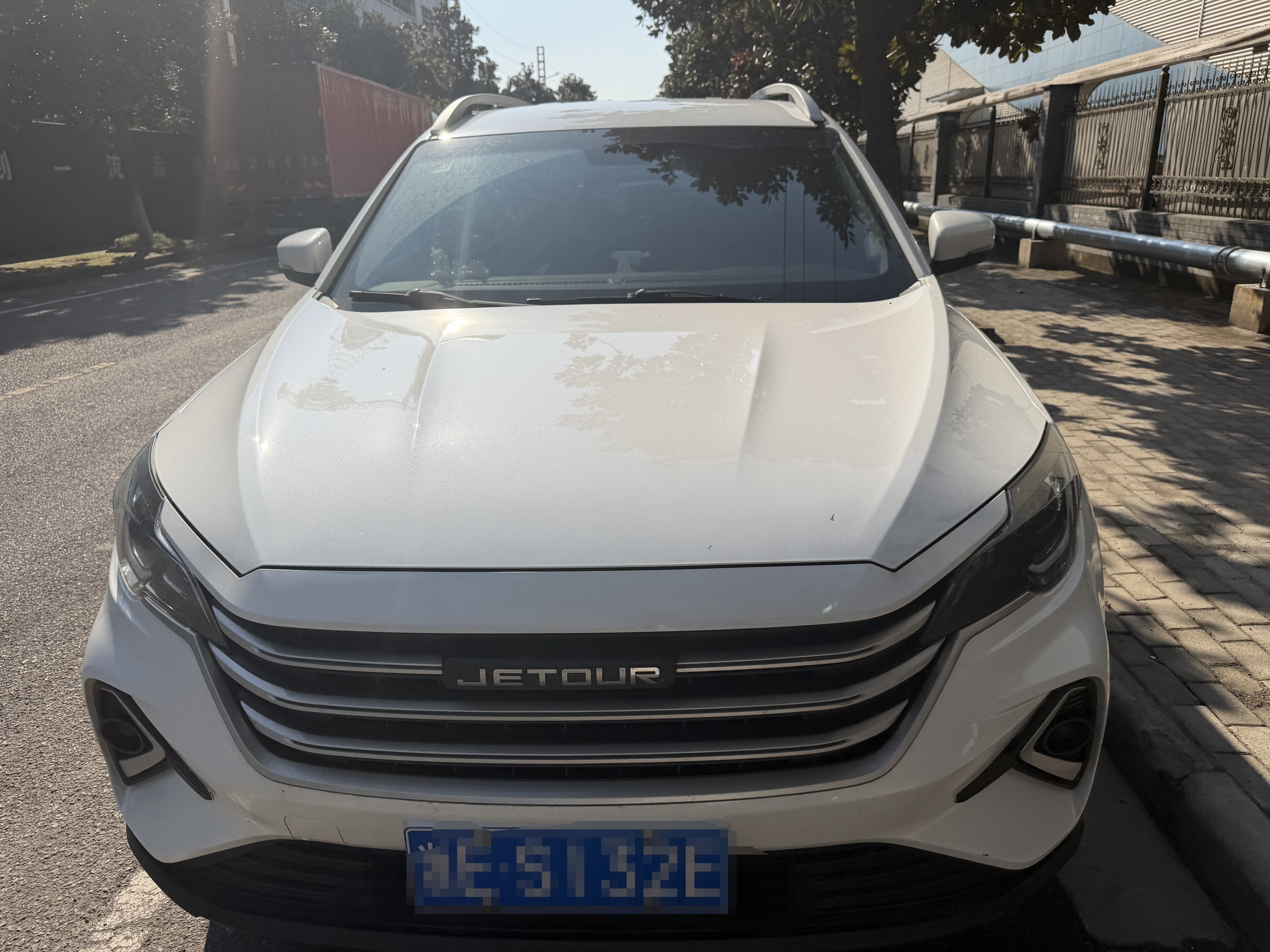 X70M 2021 car image #2