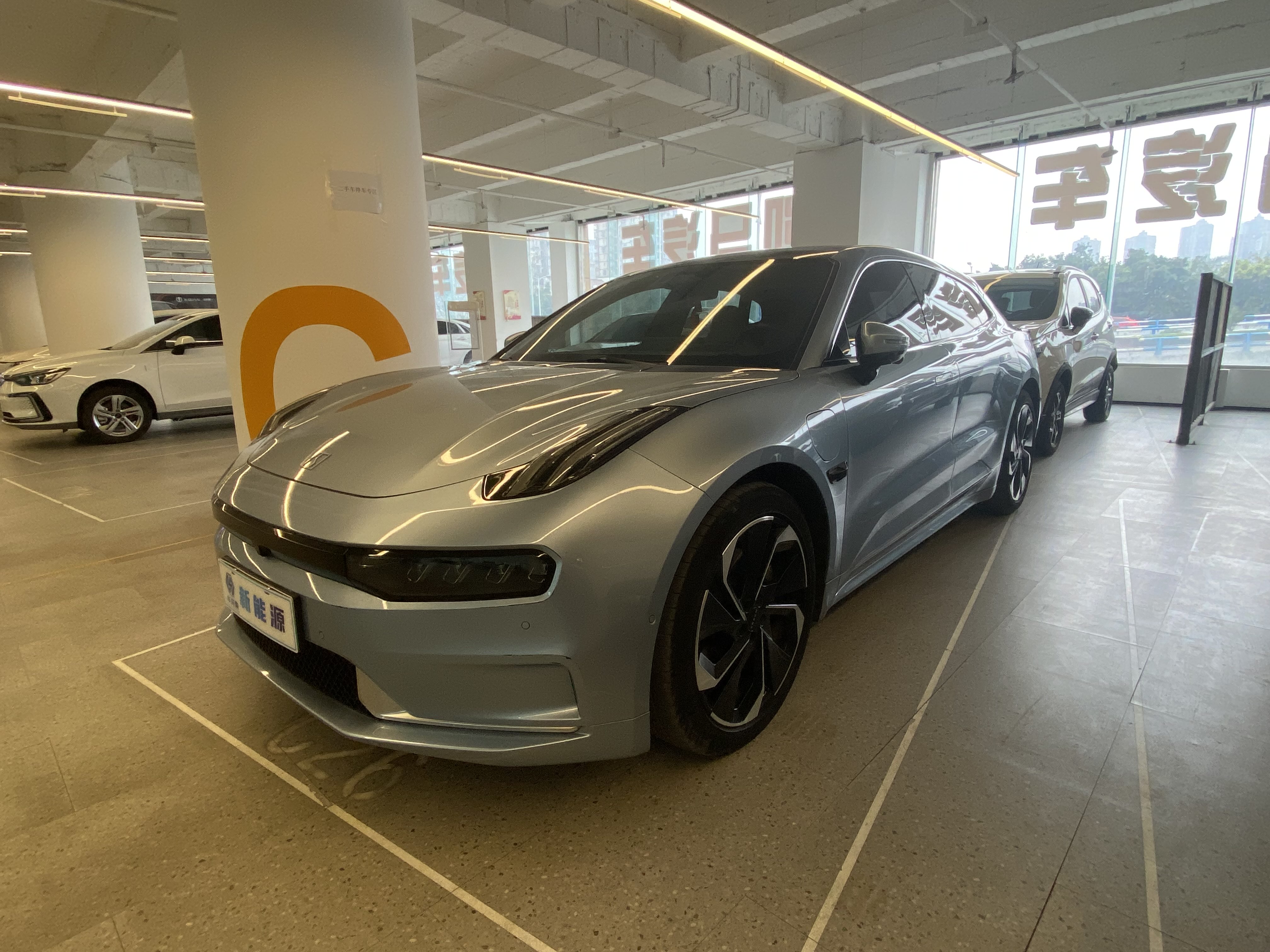 极氪 极氪001 2021 汽车图片 #2