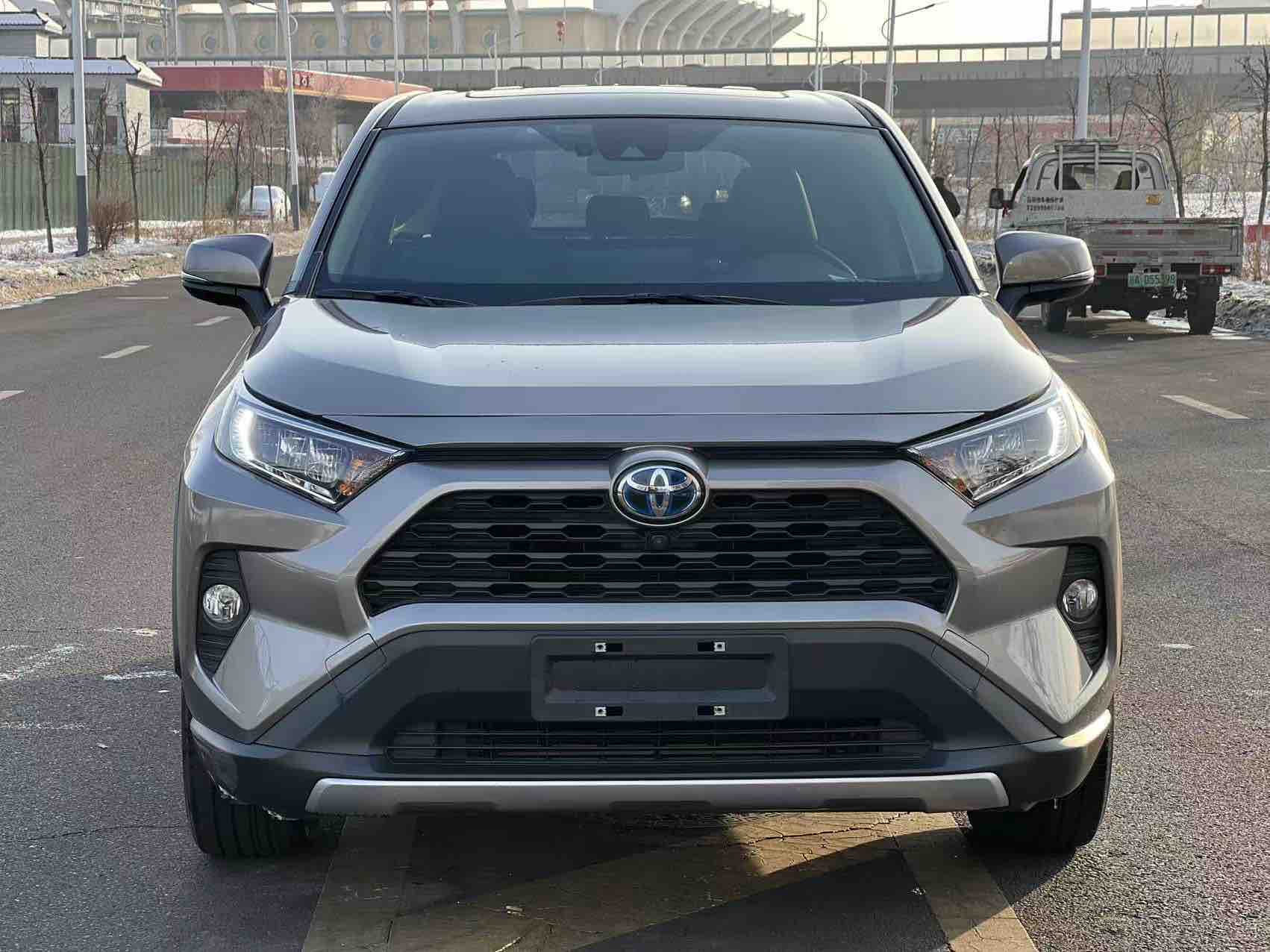 Toyota RAV4 Hybird E+ 2022 #2 Toyota RAV4 Hybird E+ 2022 car image #2