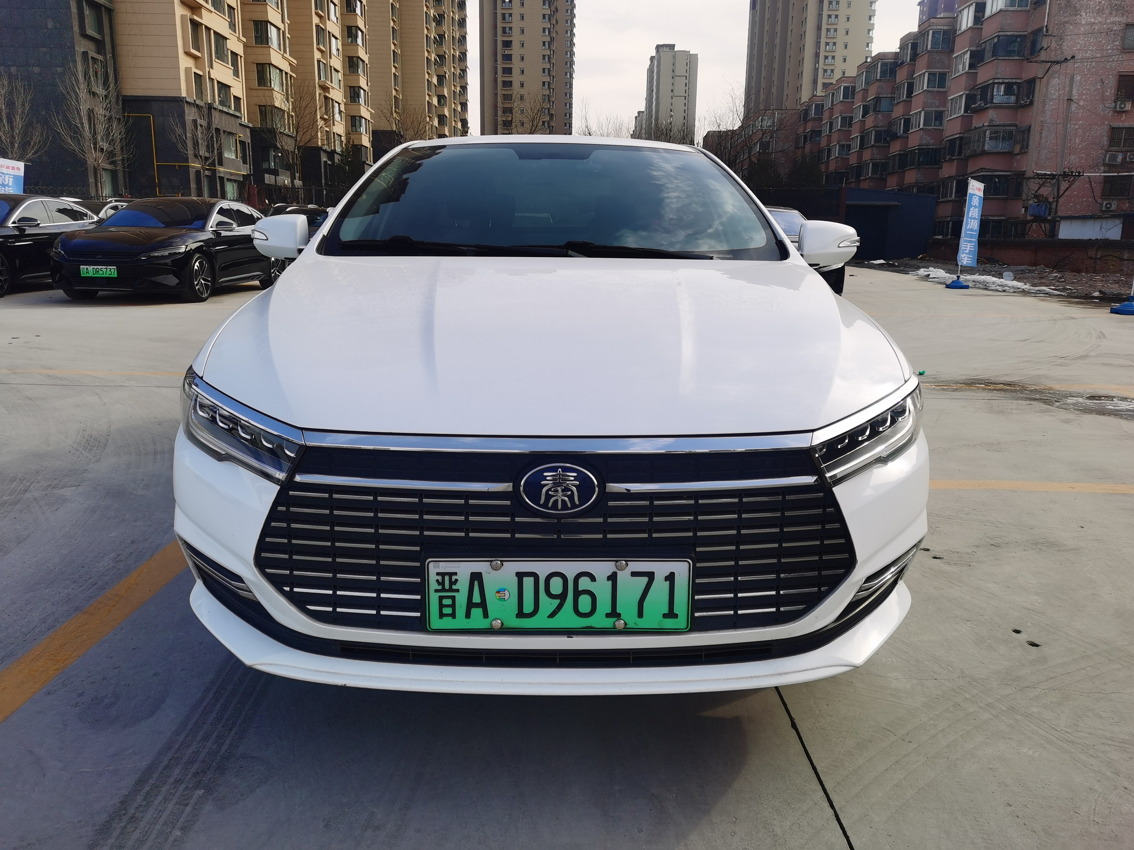 BYD Qin New Energy 2022 car image #2