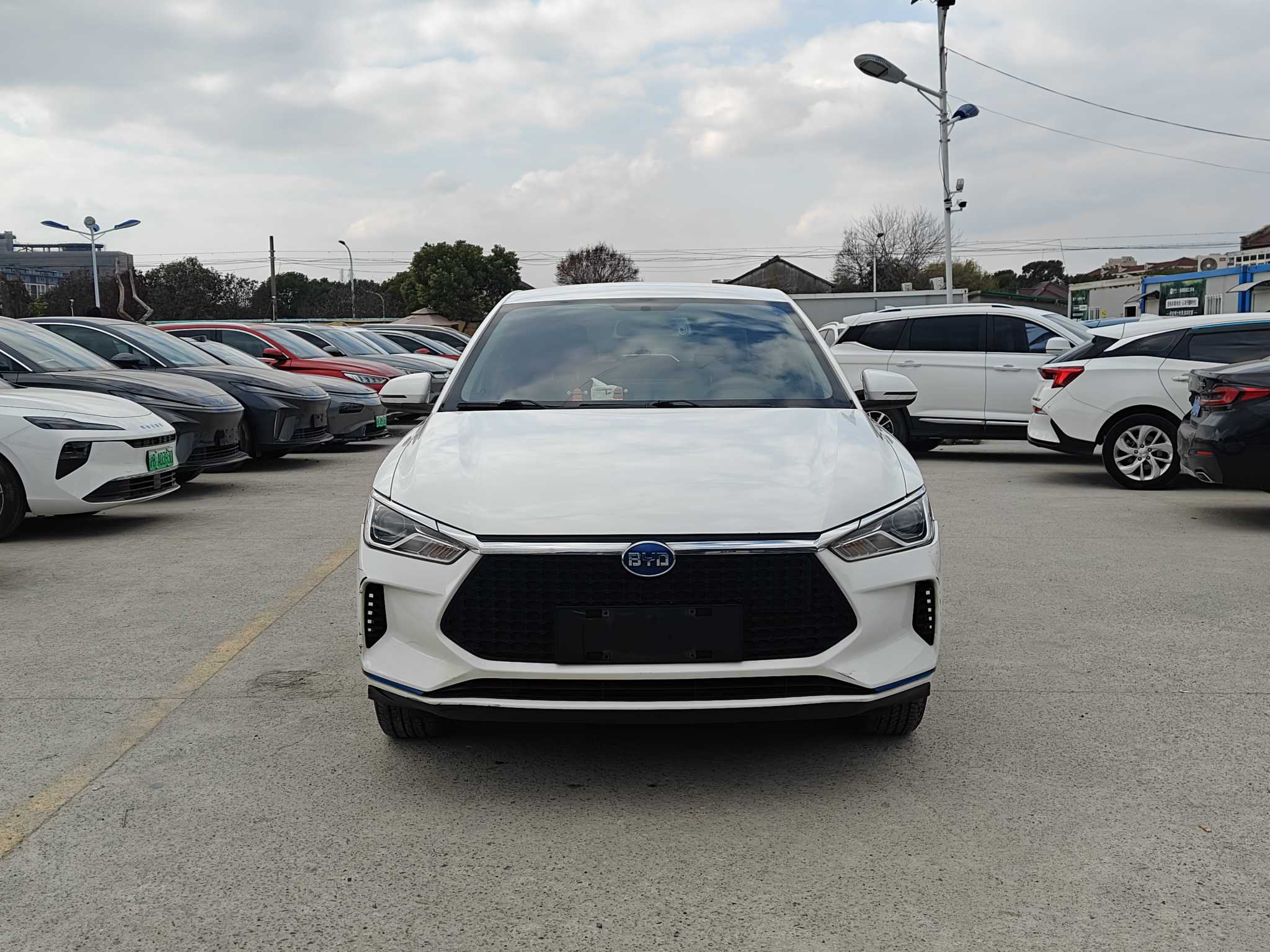 BYD e3 2022 #2 BYD e3 2022 car image #2