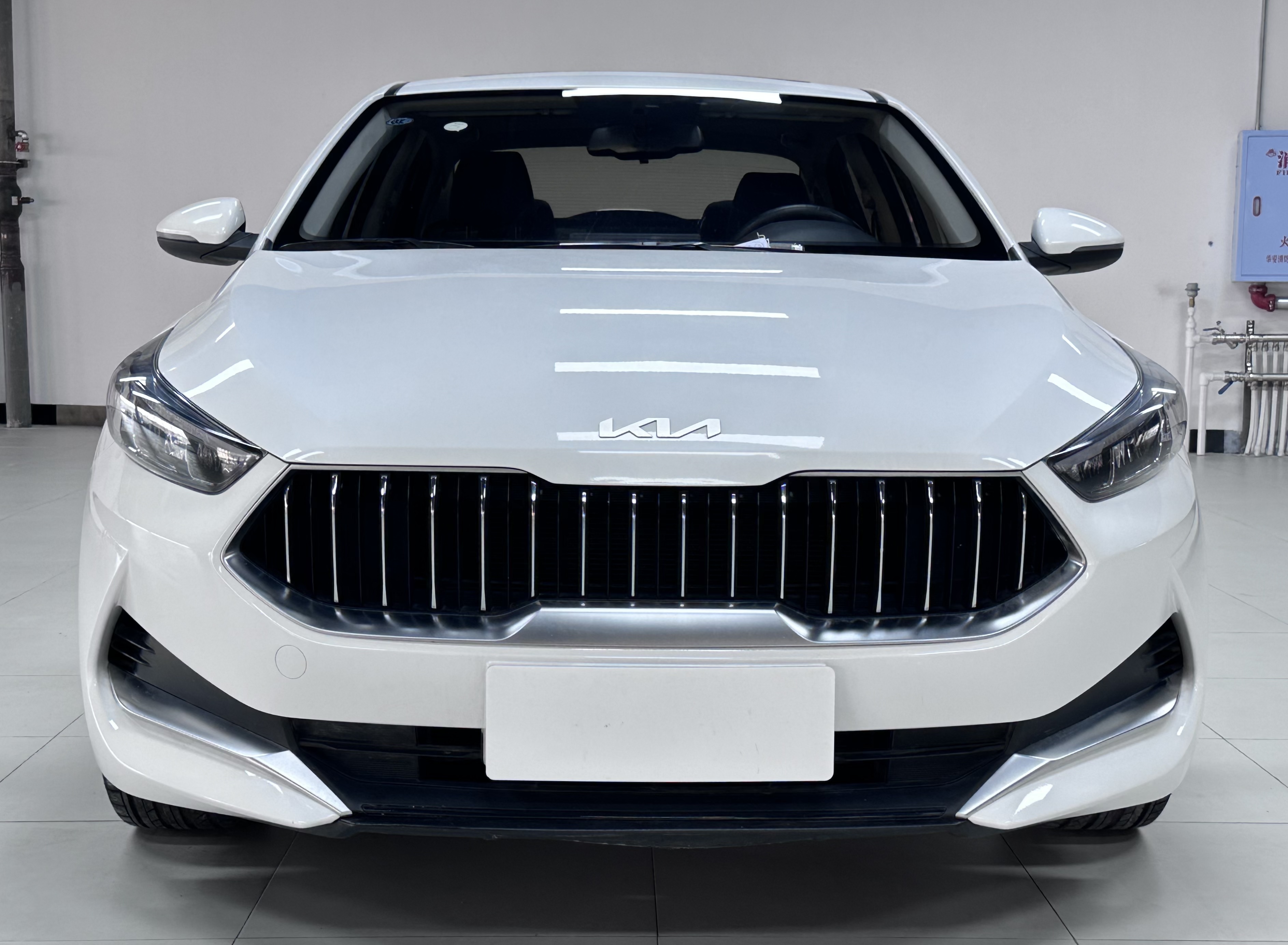 起亚 起亚K3 2023 汽车图片 #2