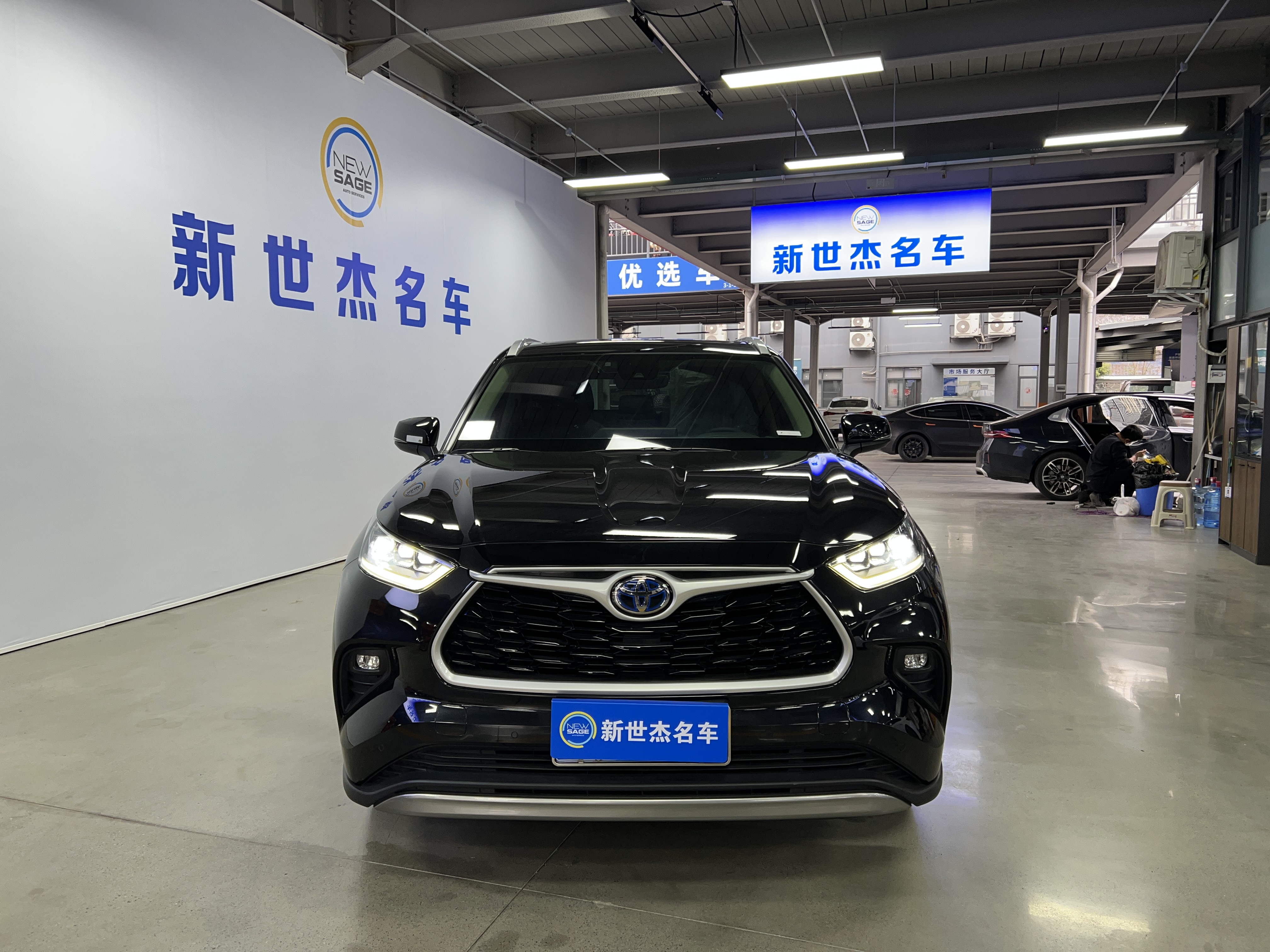 Toyota Highlander 2021 image de voiture #2