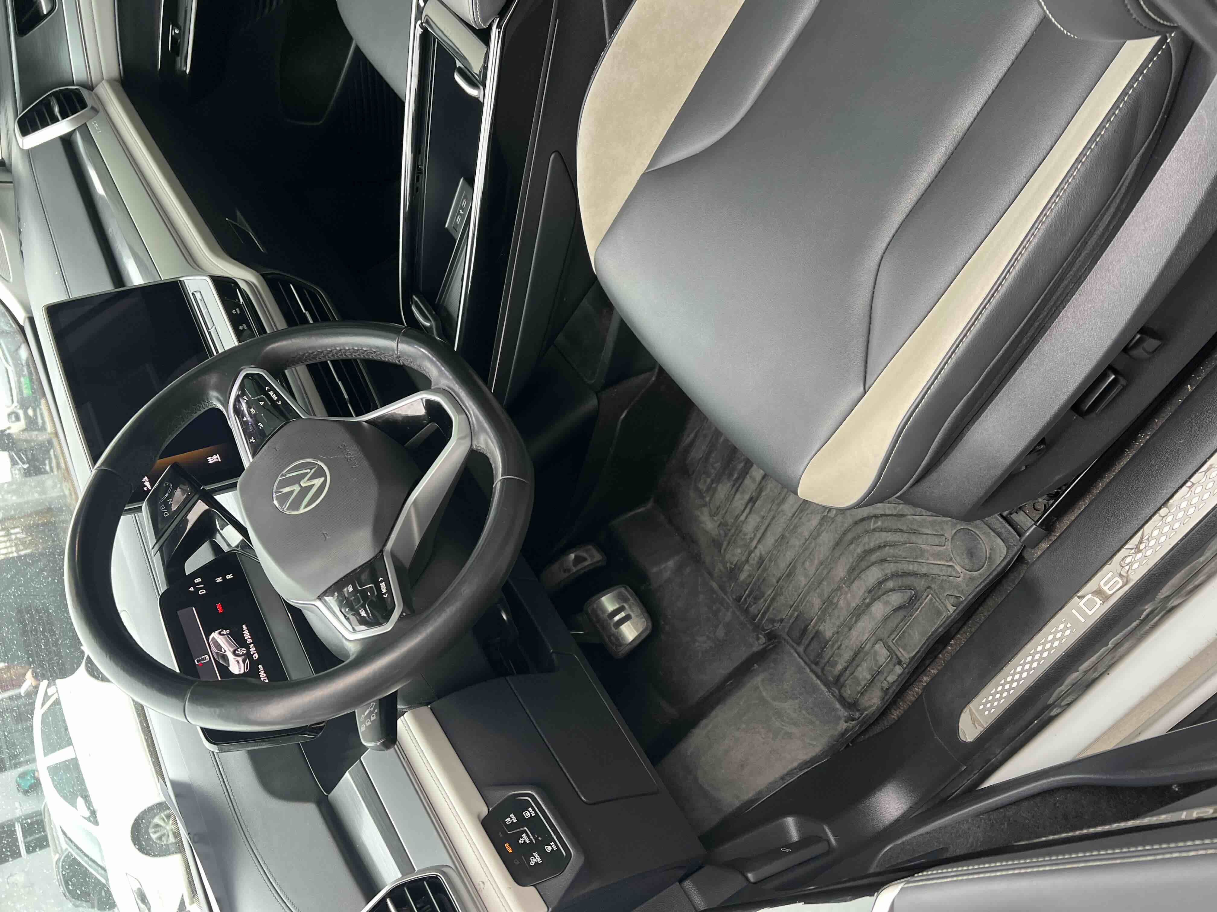 Volkswagen ID.6 Crozz 2021 car image #2