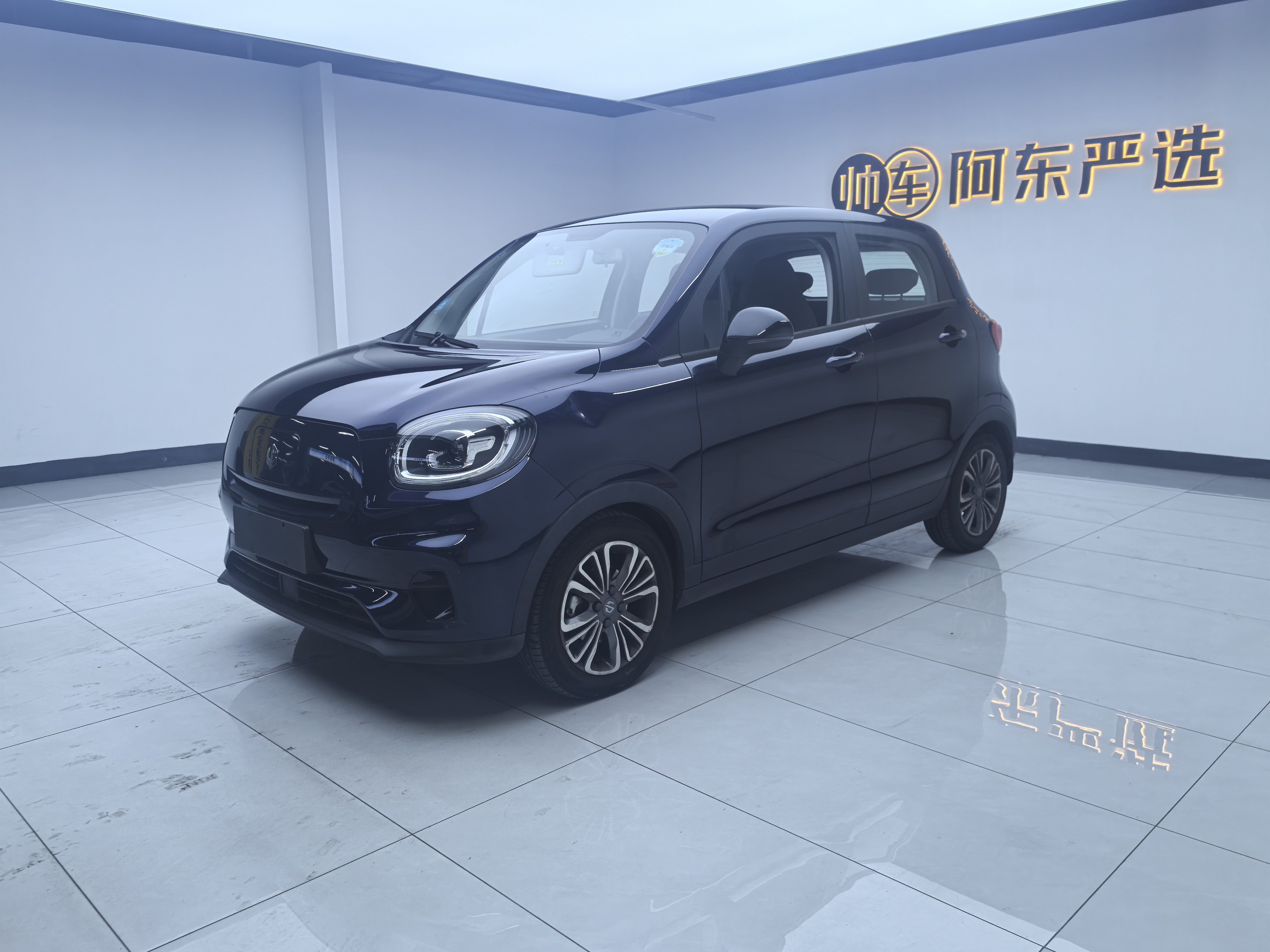 零跑汽车 零跑T03 2022 汽车图片 #2