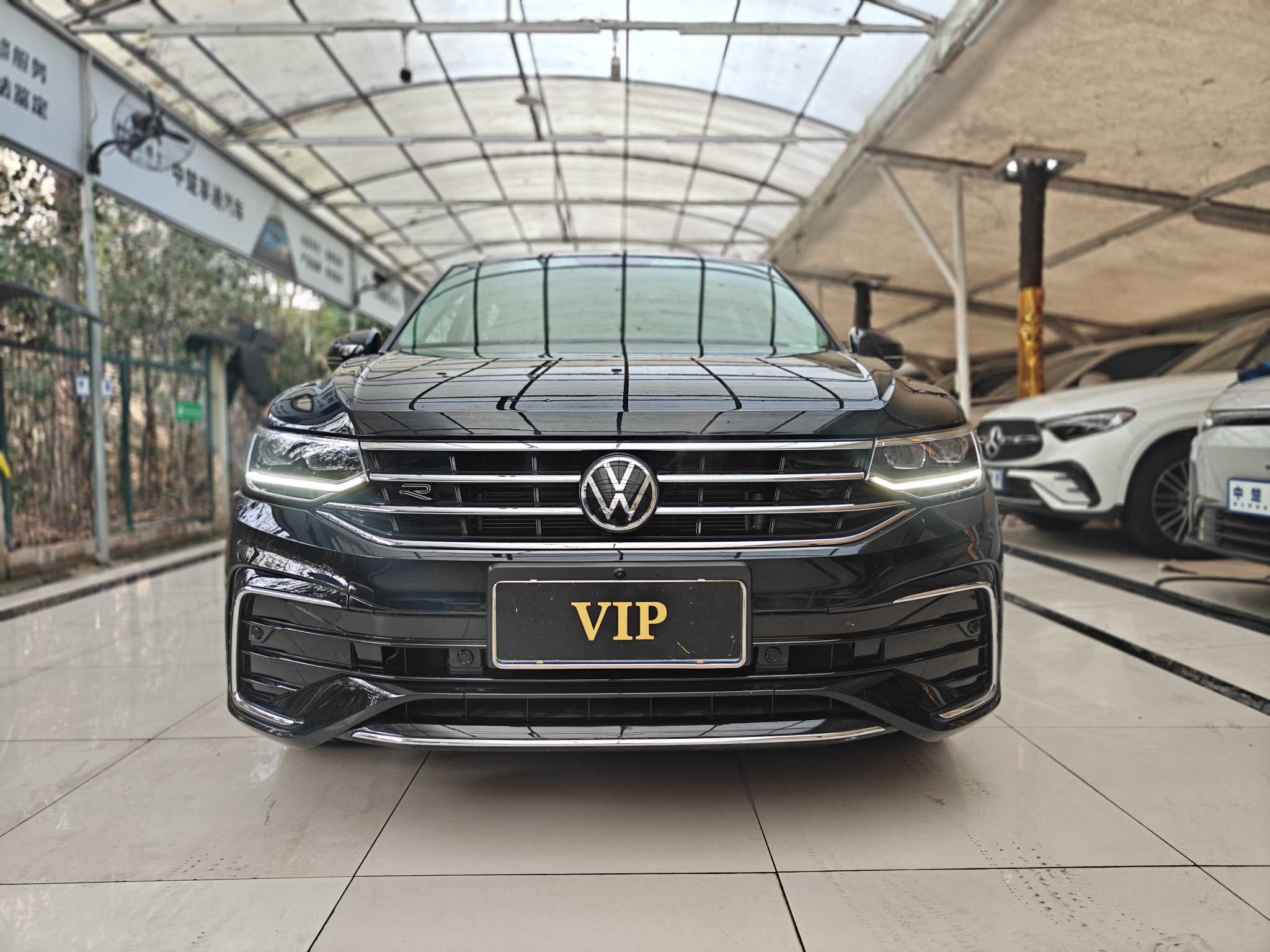 Volkswagen Tiguan L 2022 #2 Volkswagen Tiguan L 2022 car image #2