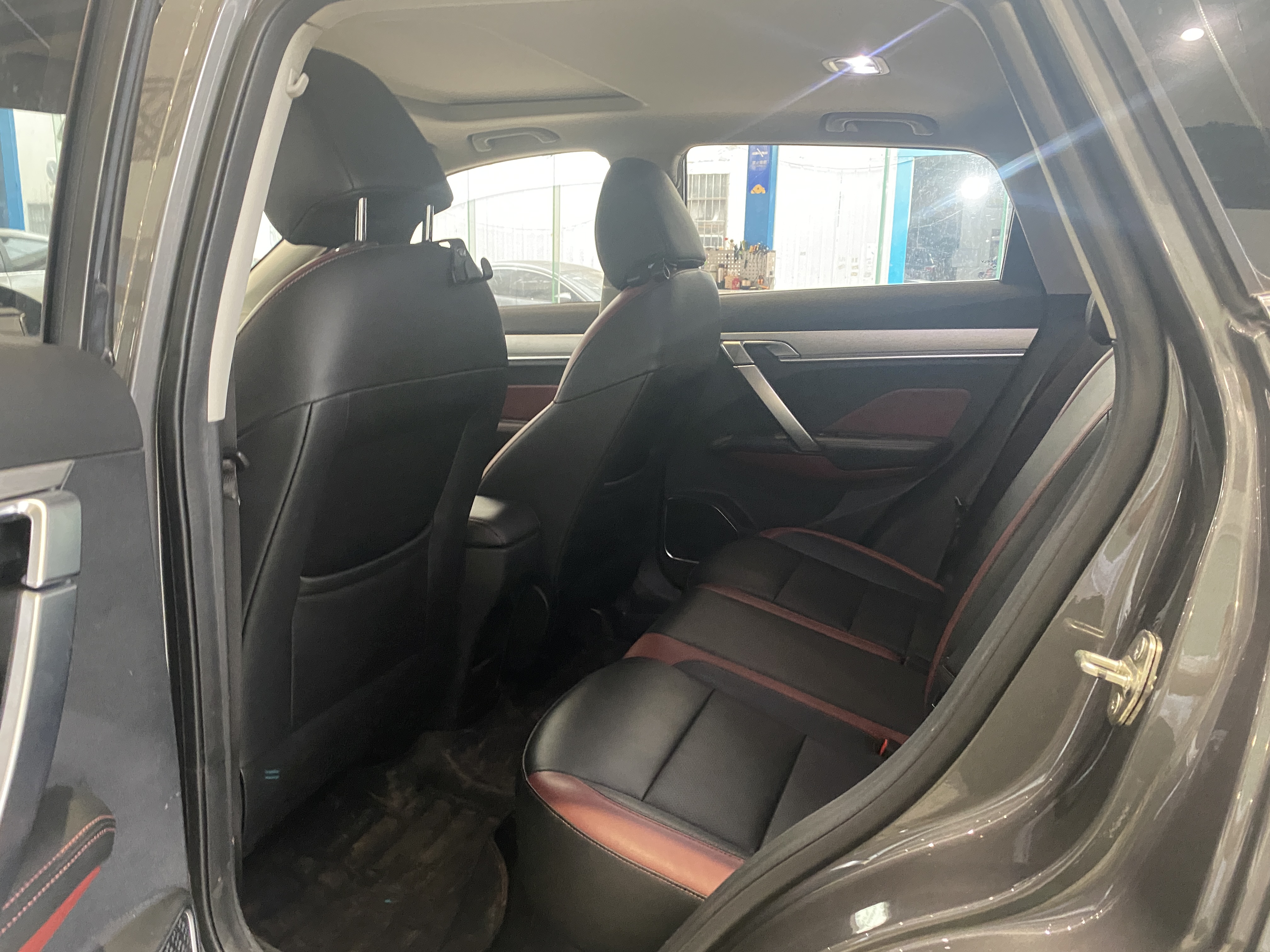 GEELY Coolray 2022 car image #2