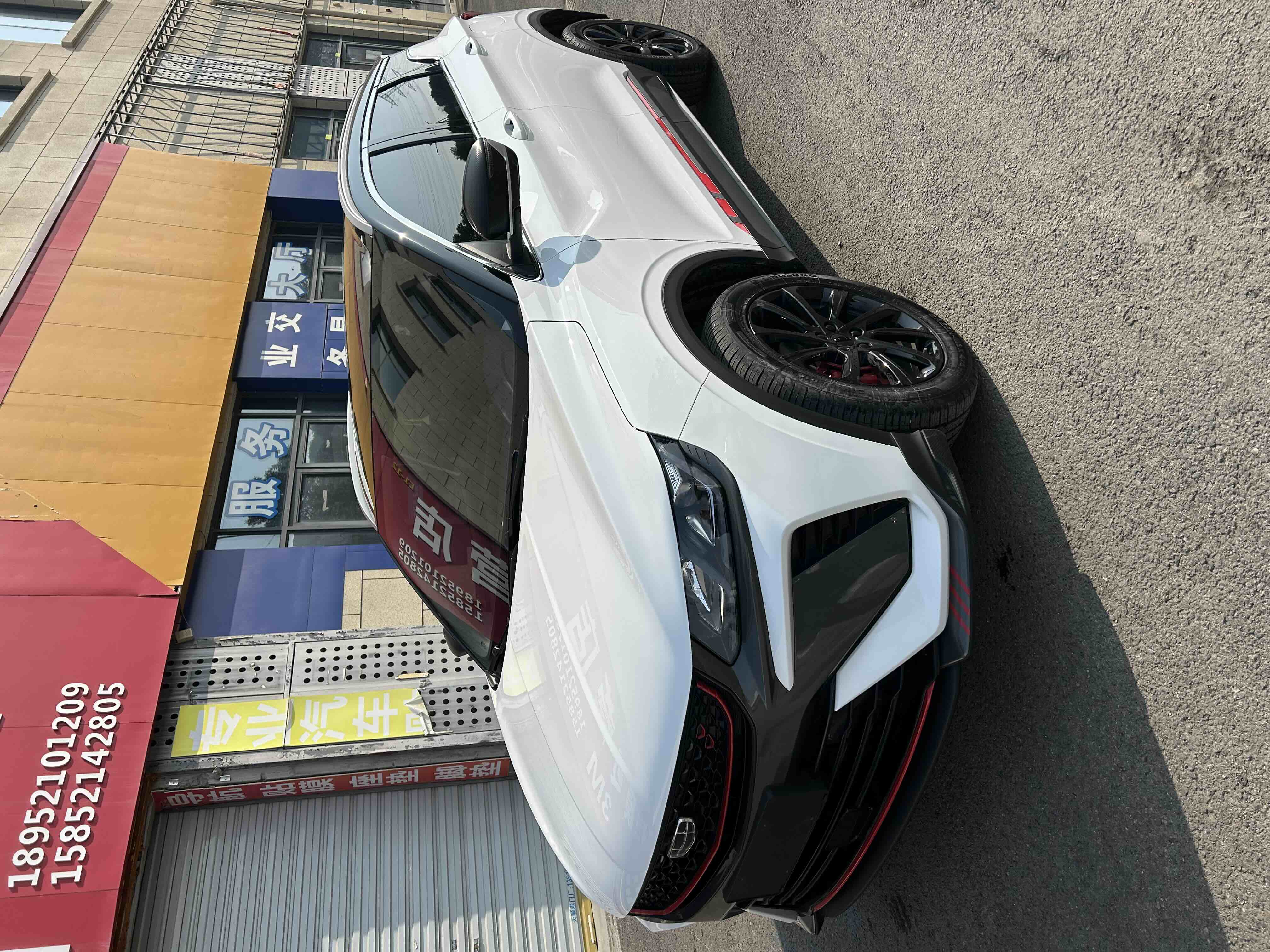 GEELY Coolray 2023 immagine di auto #2