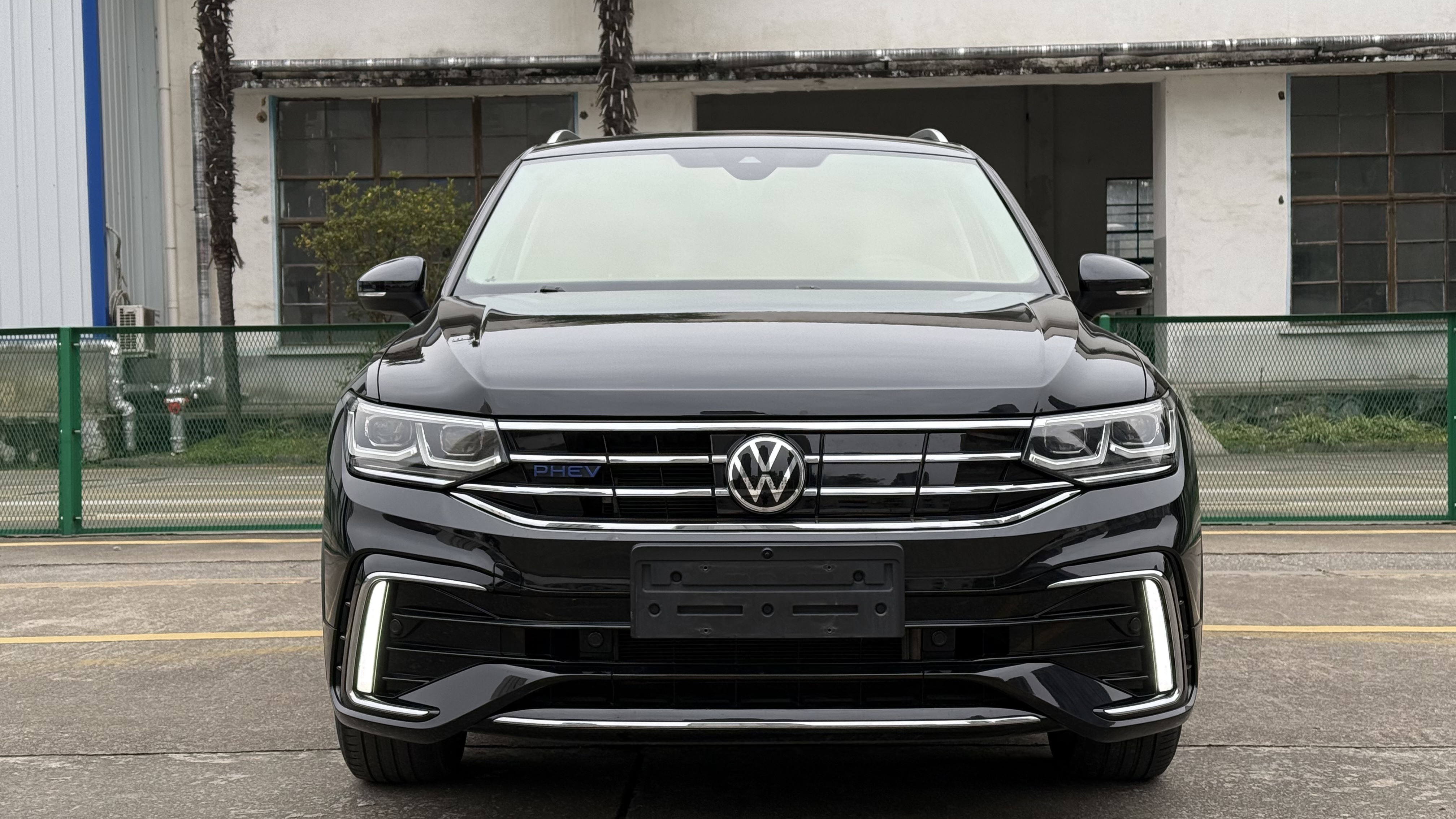 Volkswagen Tiguan L New Energy 2022 изображение автомобиля #2