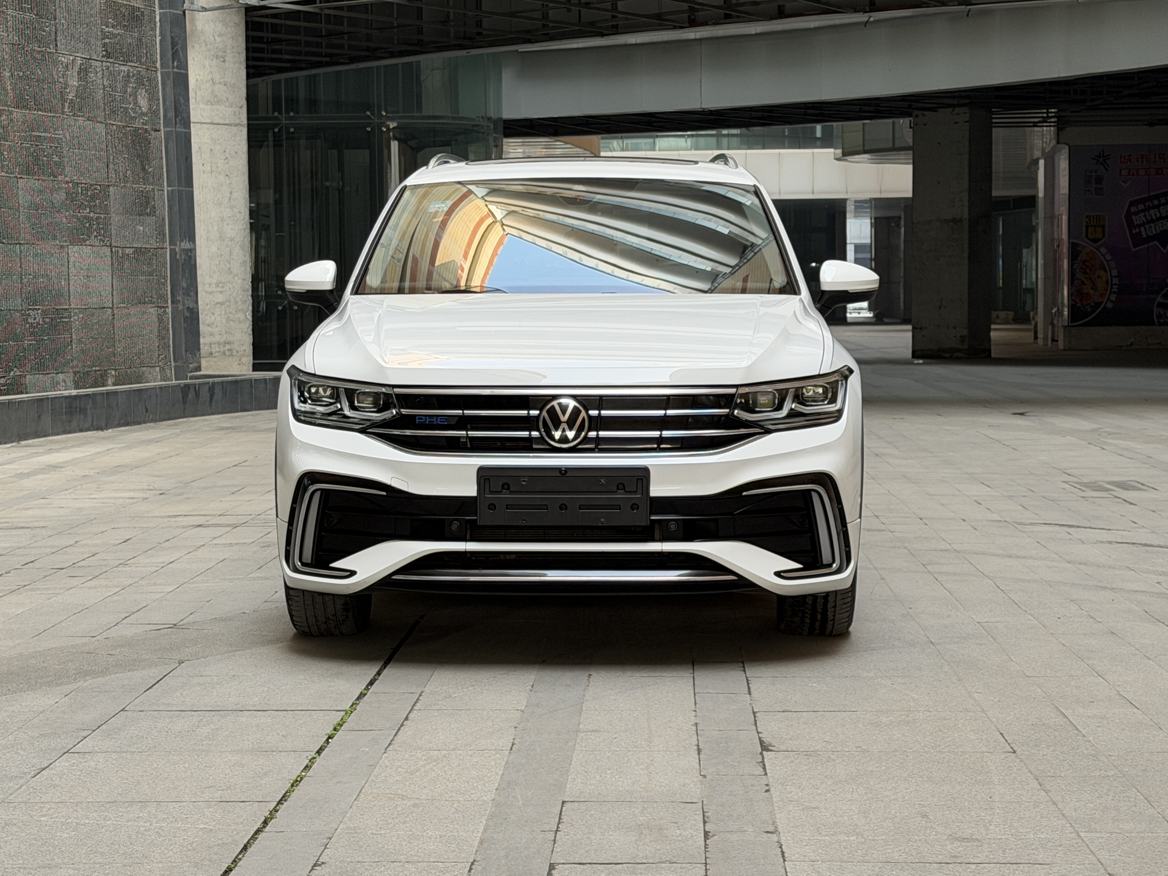 Volkswagen Tiguan L New Energy 2022 car image #2