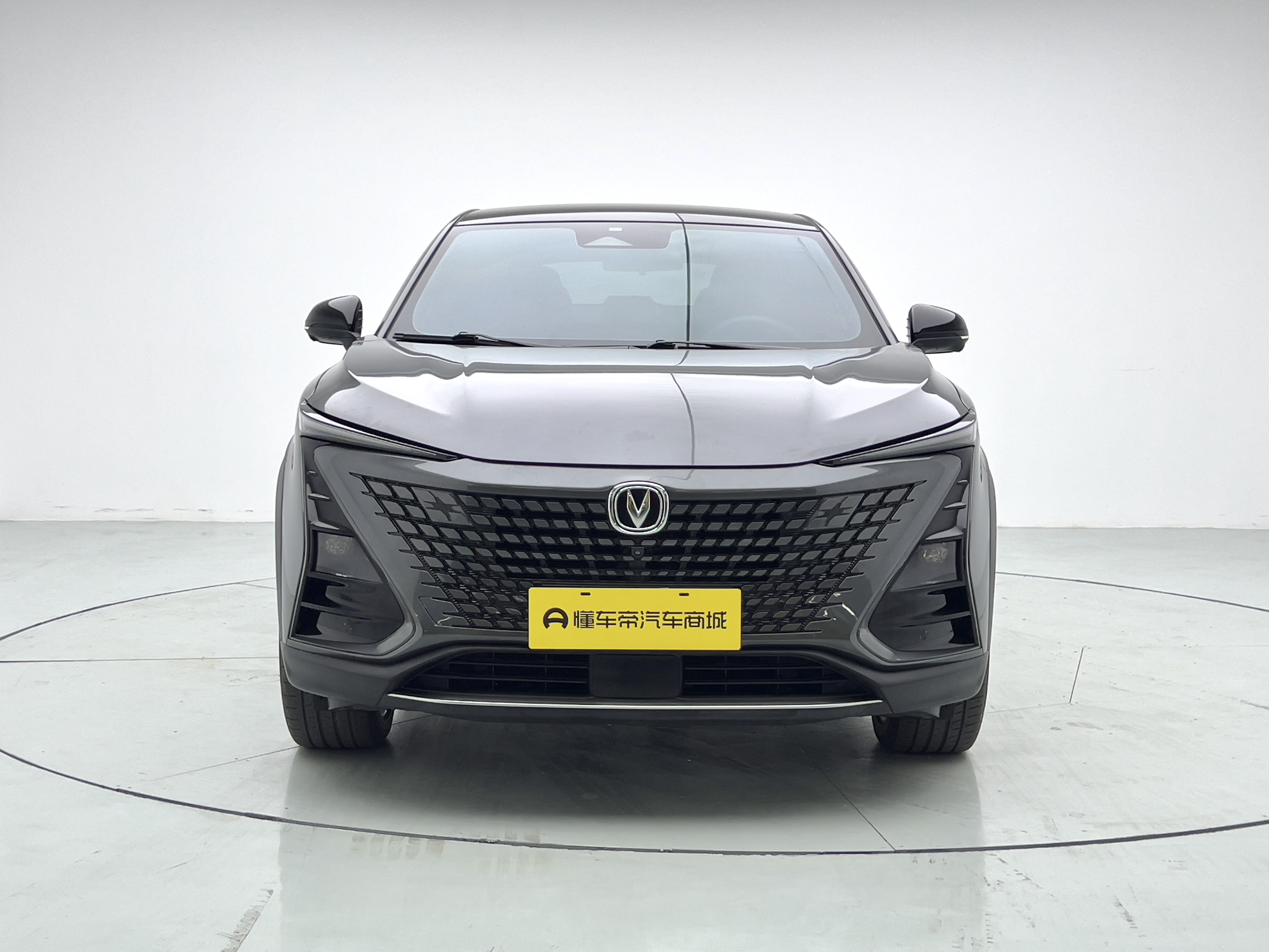 Changan UNI-T 2022 صورة سيارة #2