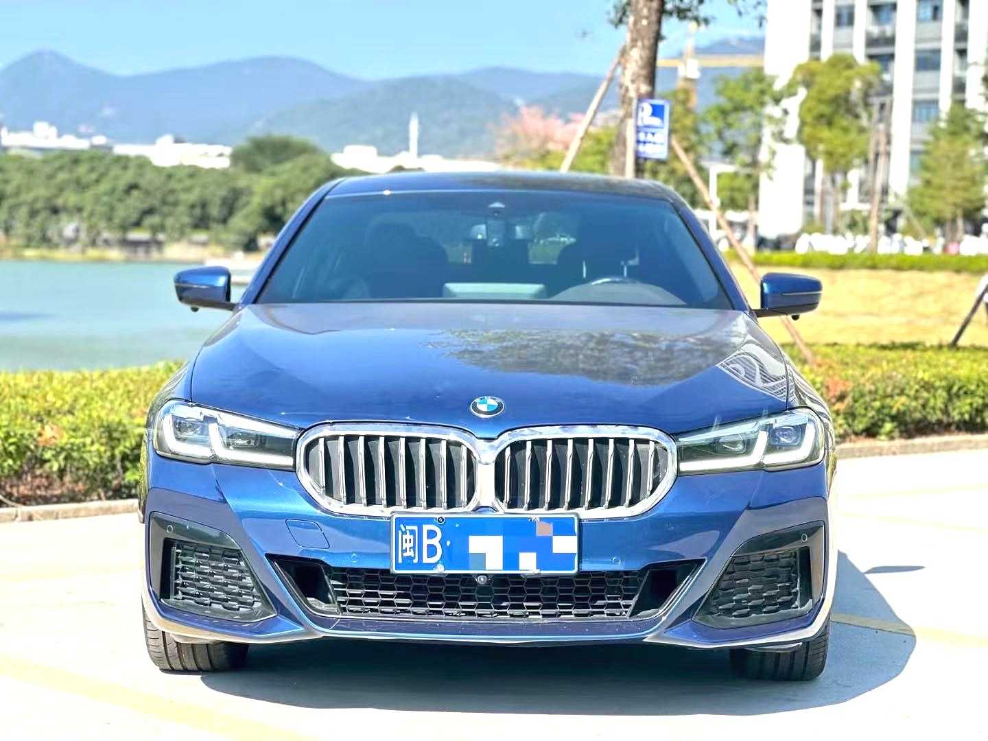 BMW 5 Series 2022 #2 BMW 5 Series 2022 car image #2