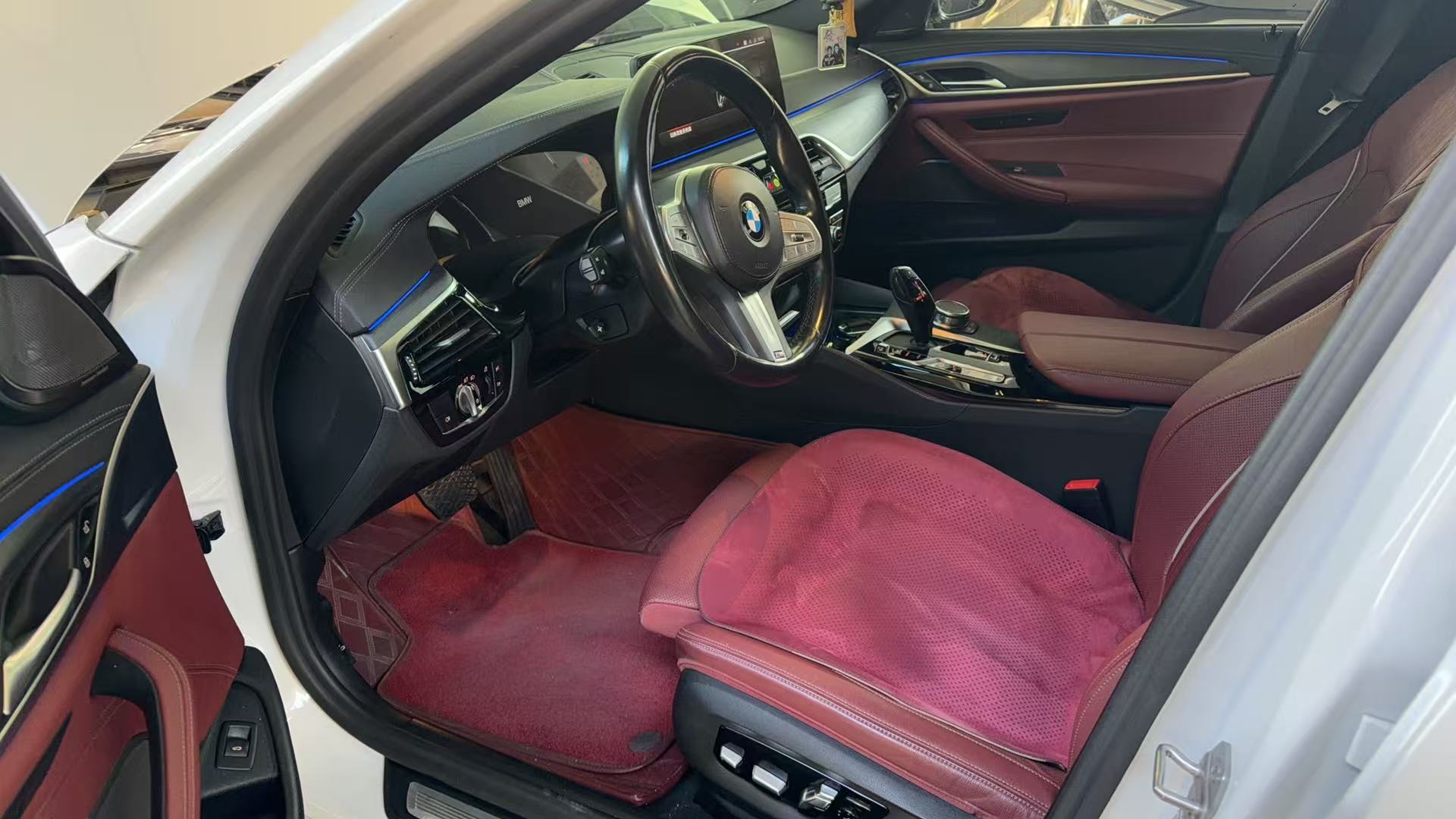 BMW 5 Series 2023 #2 BMW 5 Series 2023 car image #2