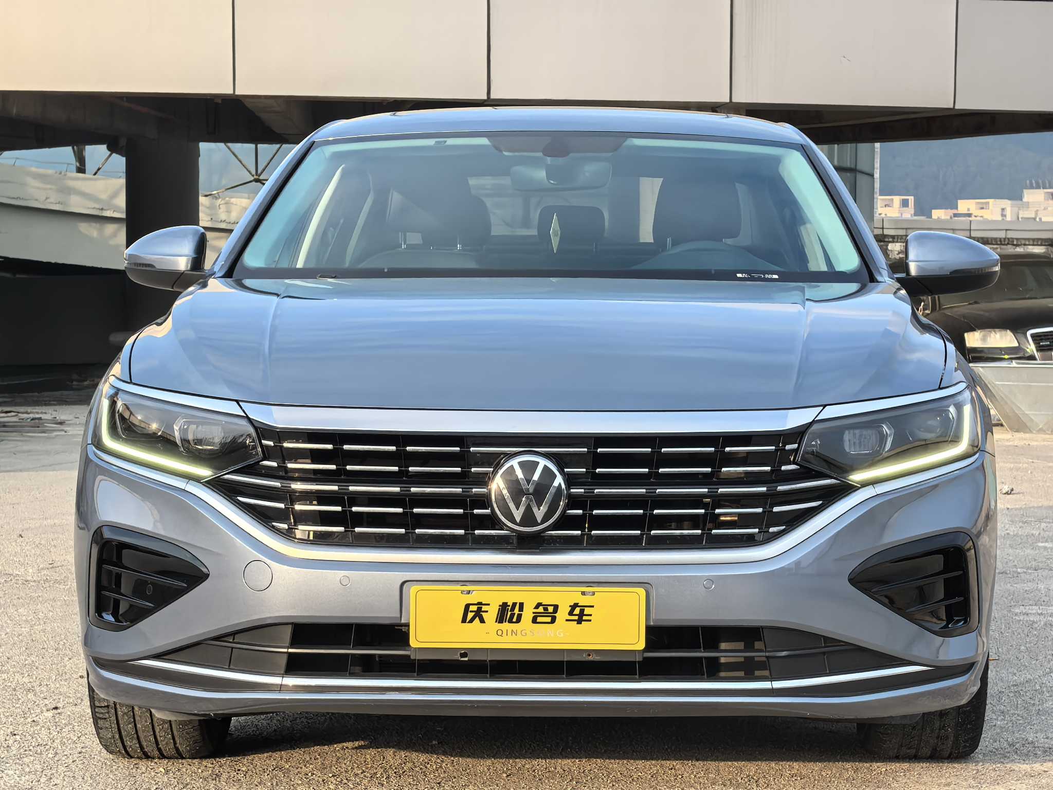 Volkswagen Passat 2022 صورة سيارة #2