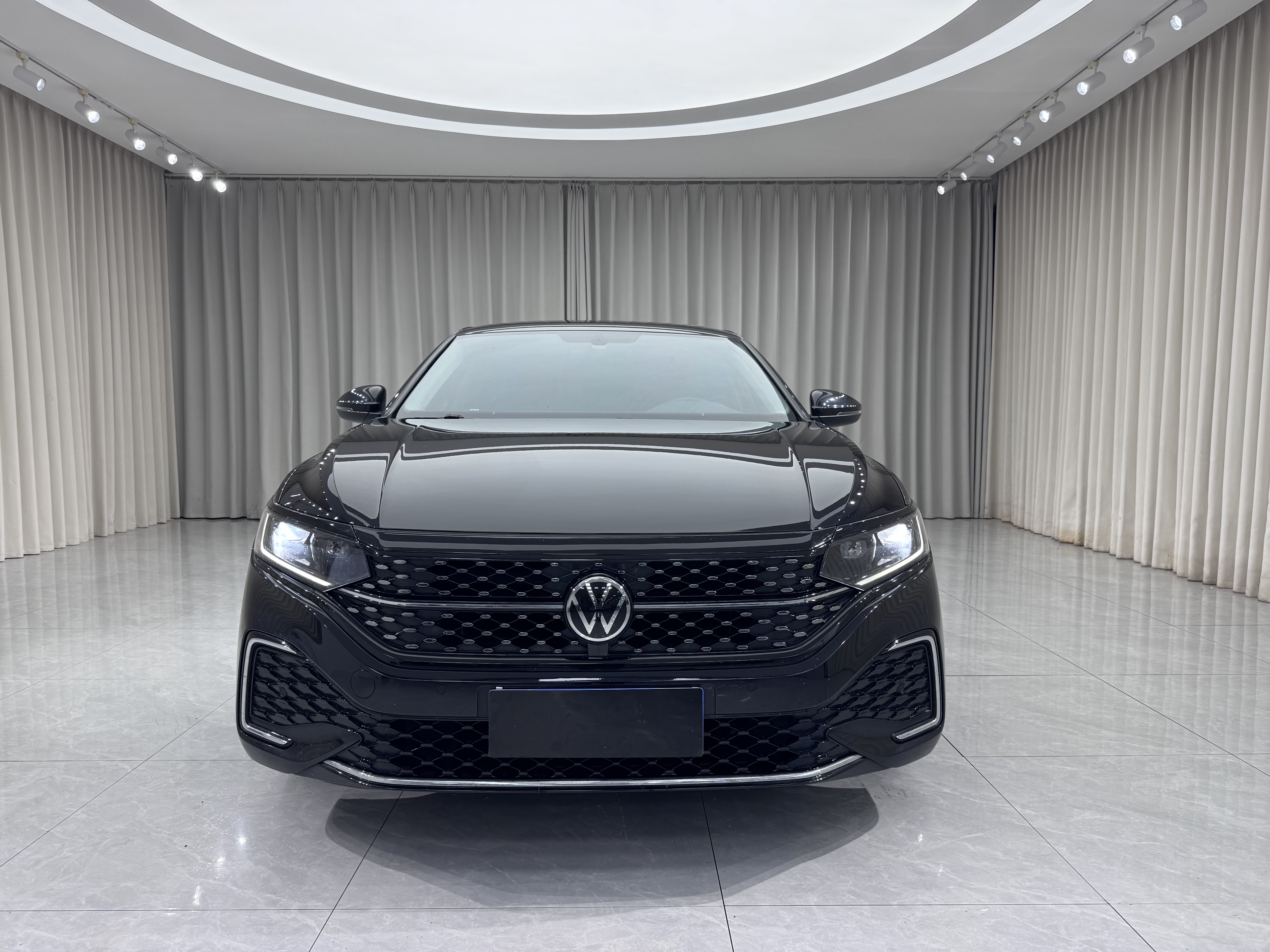 Volkswagen Passat 2022 #2 Volkswagen Passat 2022 car image #2