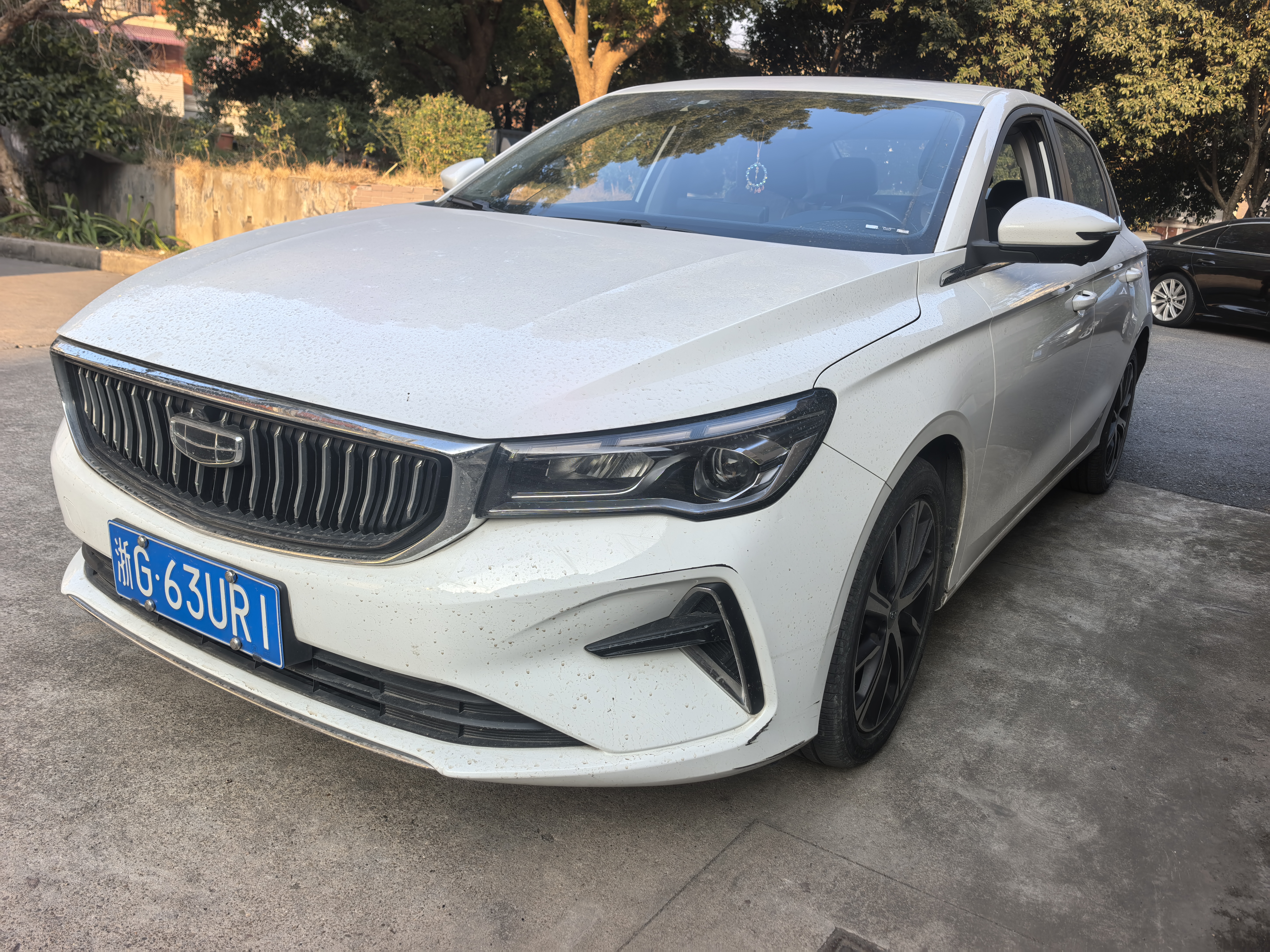 GEELY Emgrand 2022 car image #2