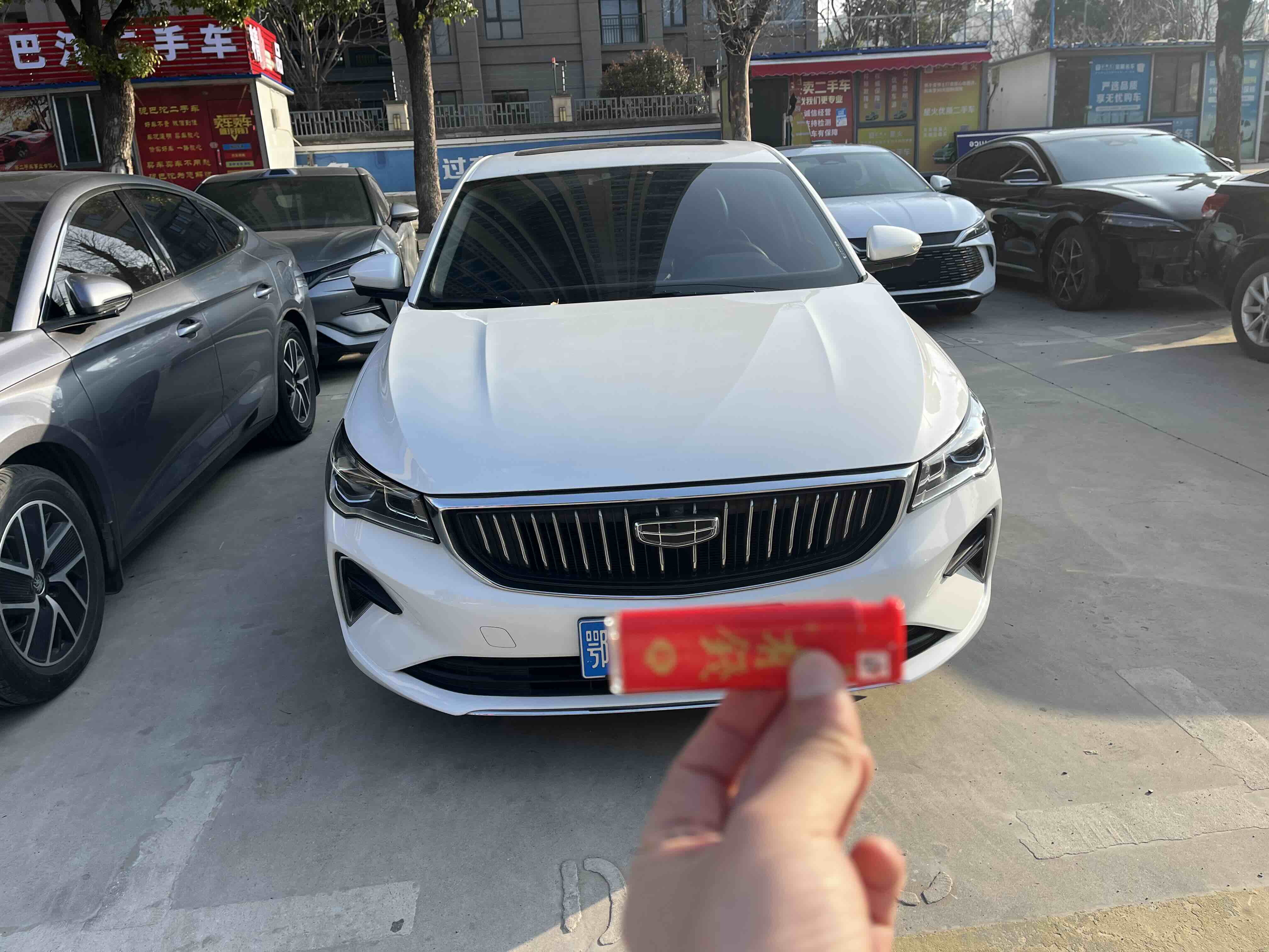 GEELY Emgrand 2022 car image #2