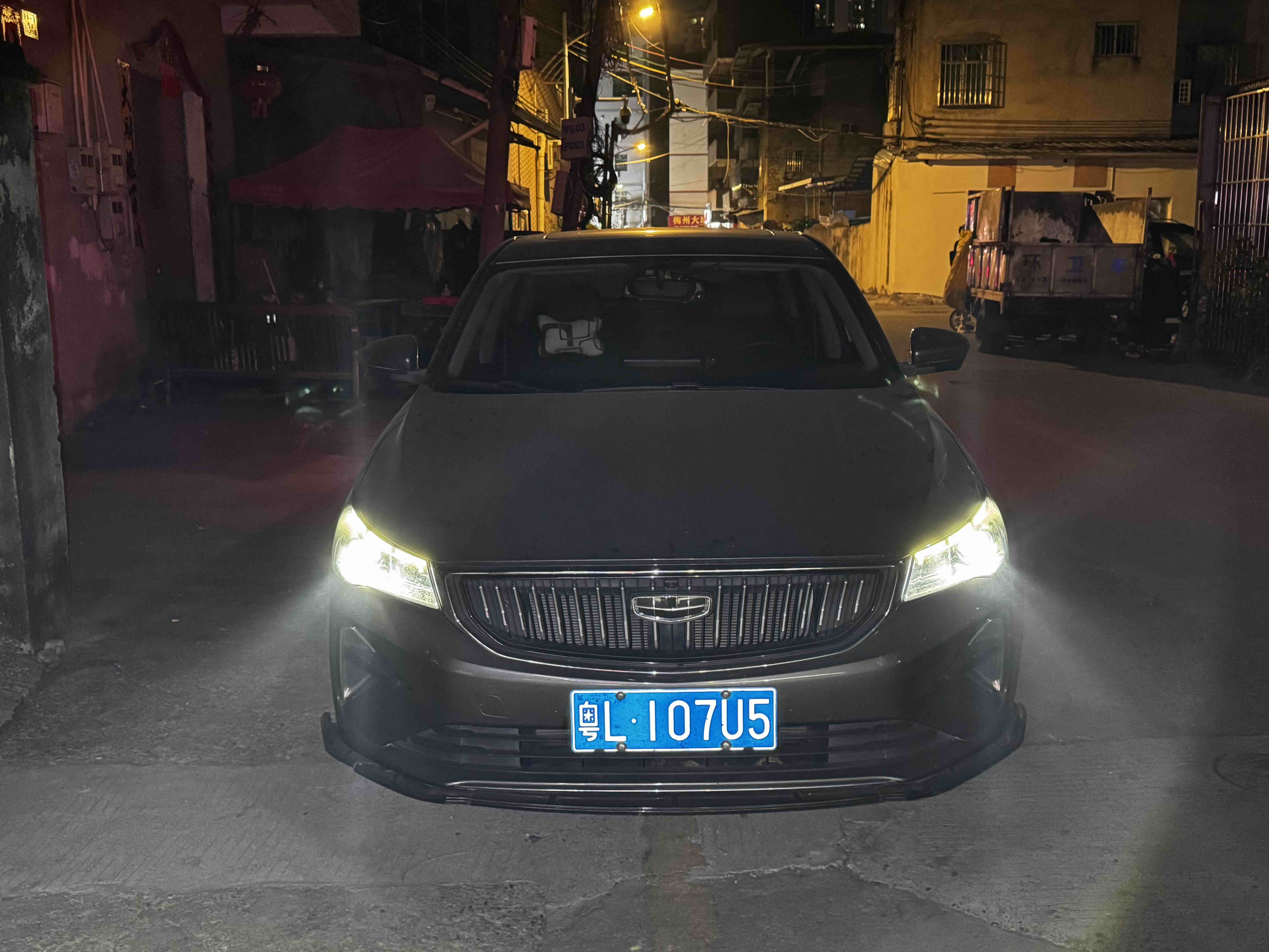 GEELY Emgrand 2021 car image #2