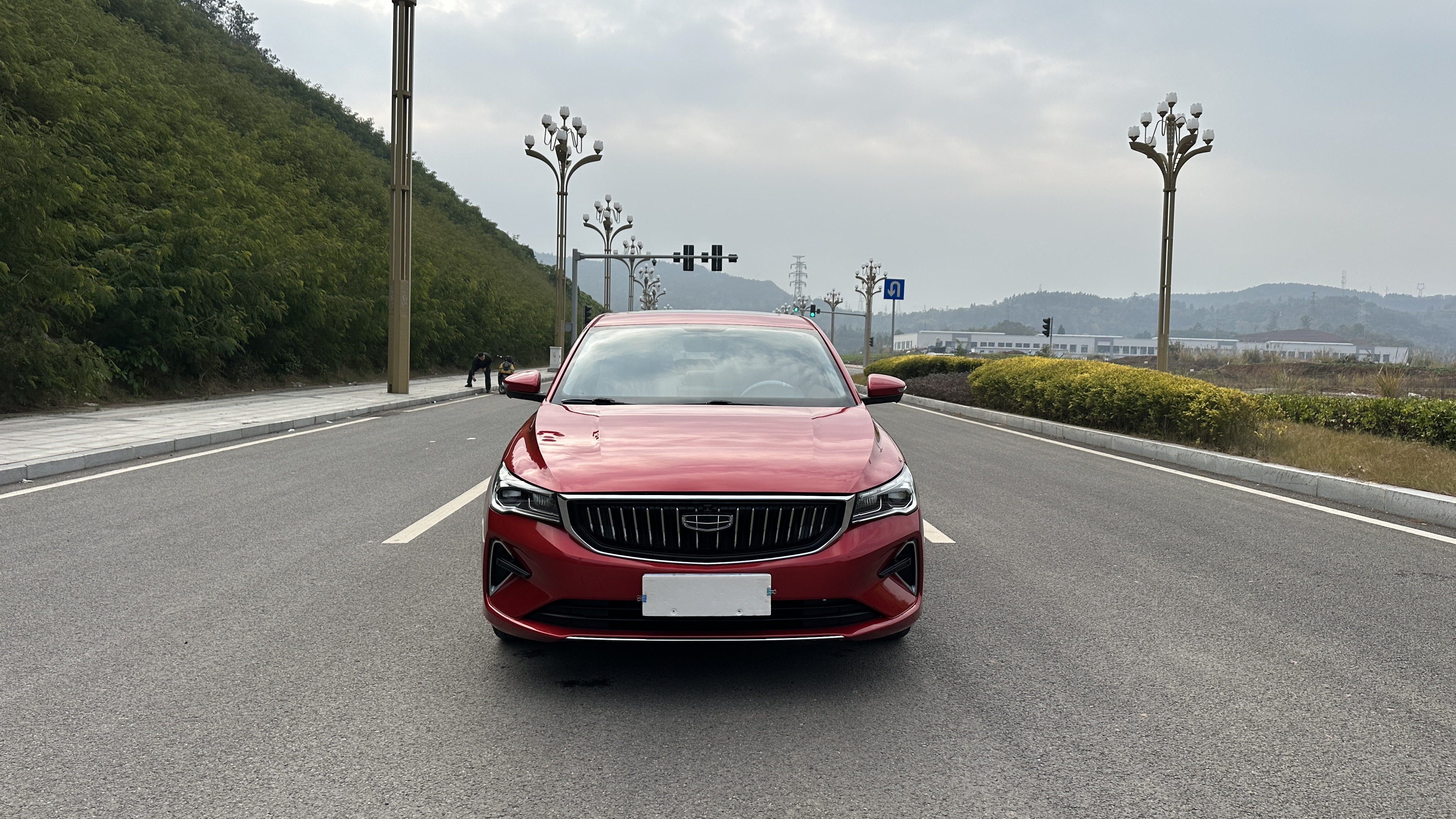 Emgrand 2022 car image #2