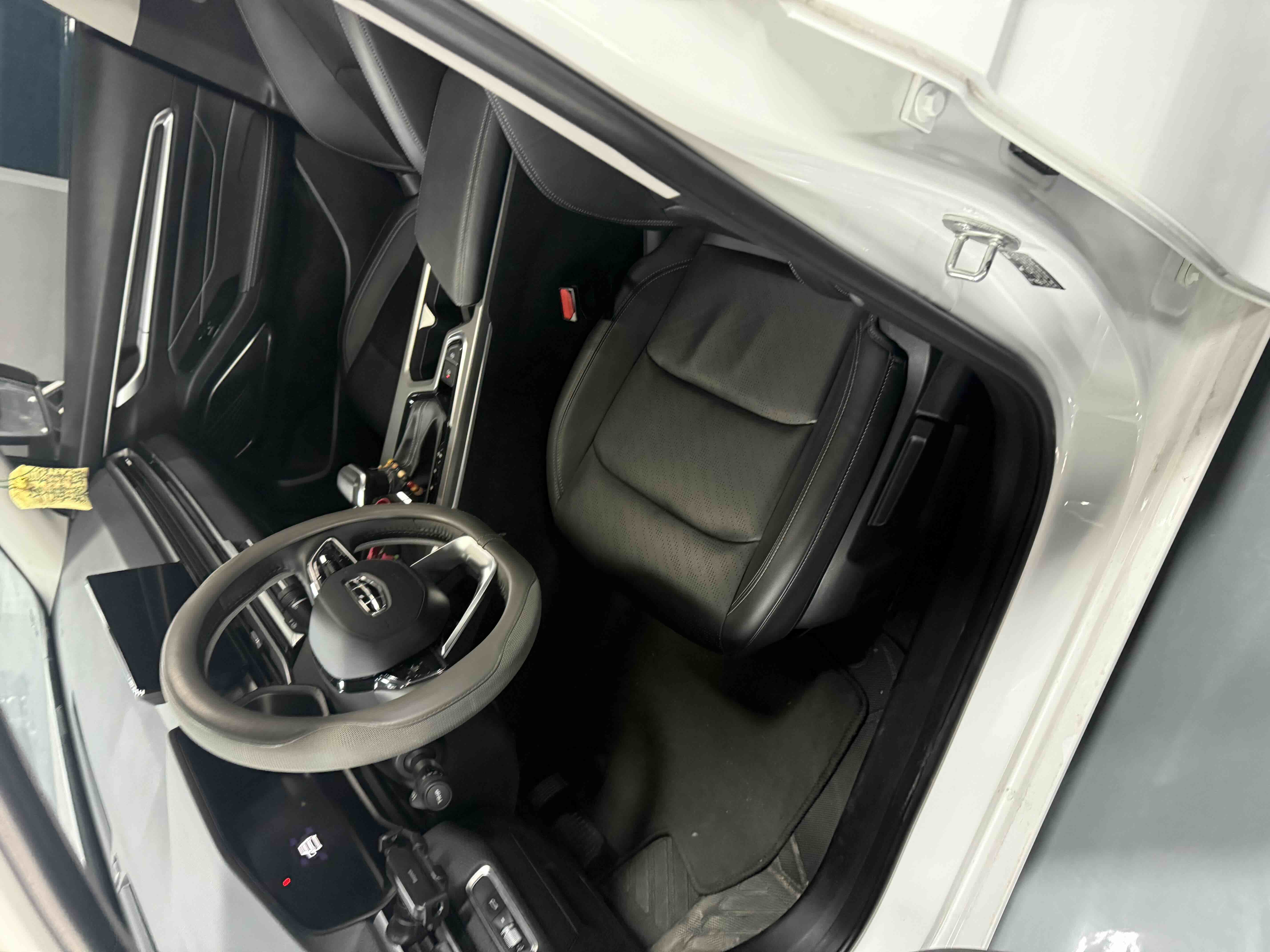 Emgrand 2023 #2 Emgrand 2023 car image #2