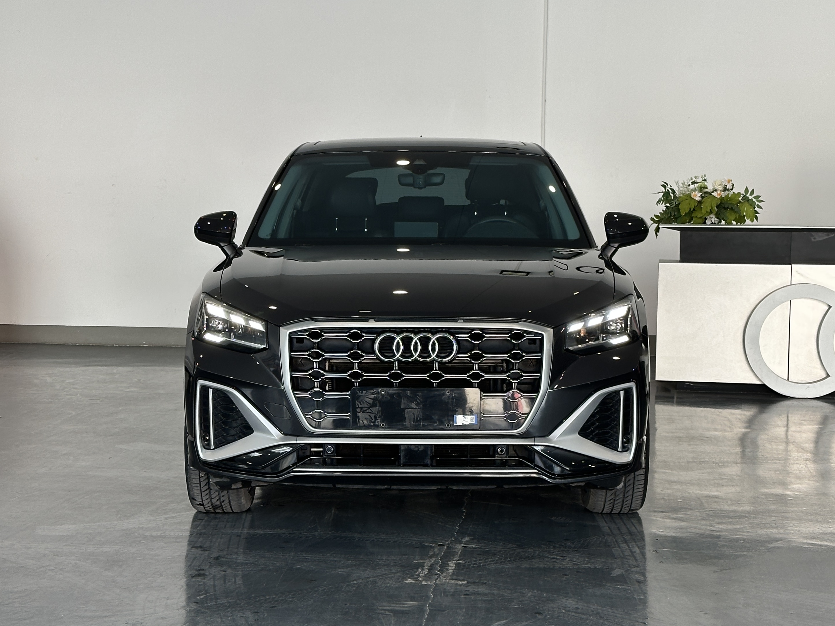 Q2L 2023 #2 Q2L 2023 car image #2