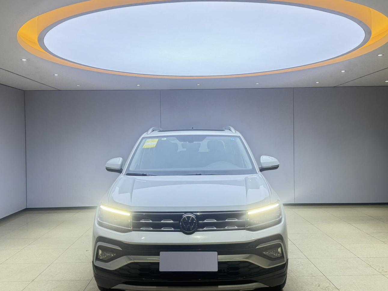 Volkswagen T-Cross 2023 #2 Volkswagen T-Cross 2023 car image #2