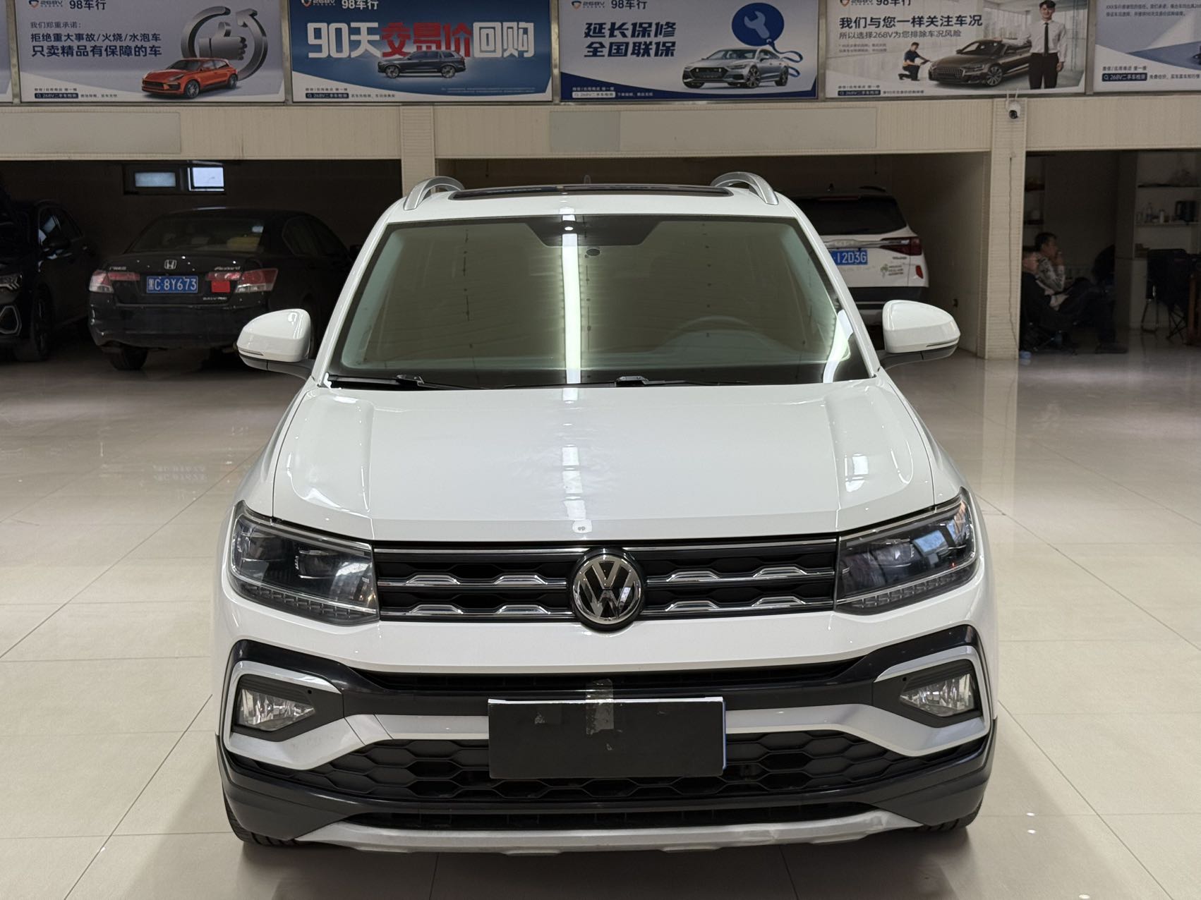 Volkswagen T-Cross 2022 car image #2